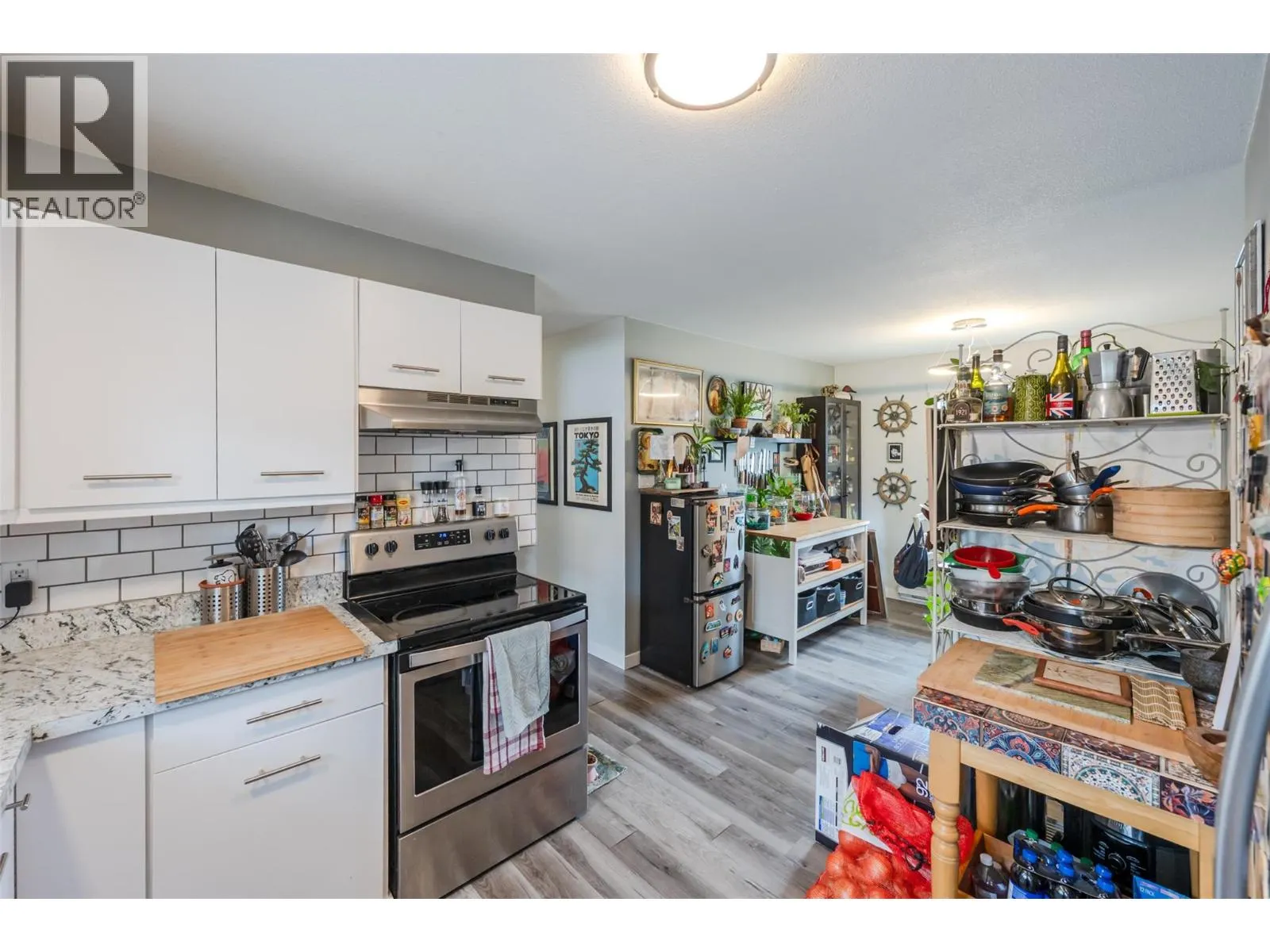 542 Wade Avenue W Unit# 201