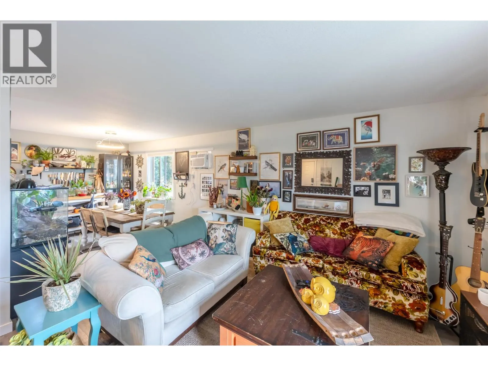 542 Wade Avenue W Unit# 201
