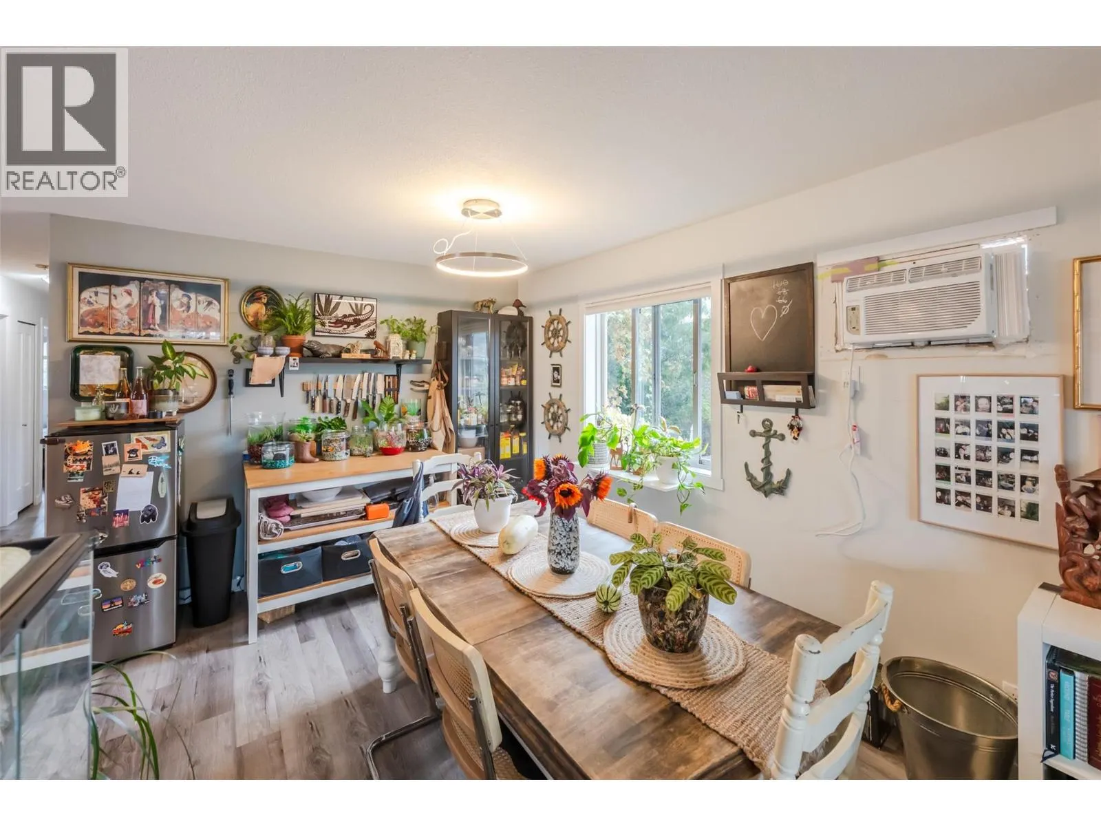 542 Wade Avenue W Unit# 201