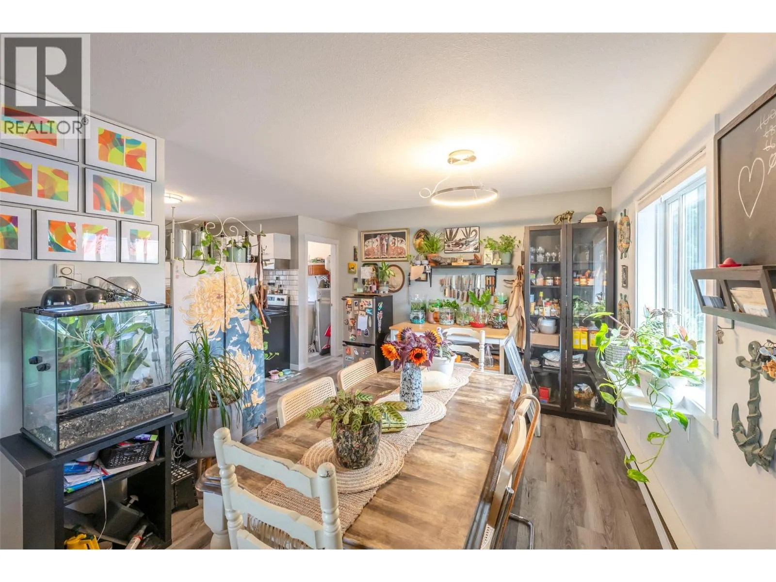 542 Wade Avenue W Unit# 201