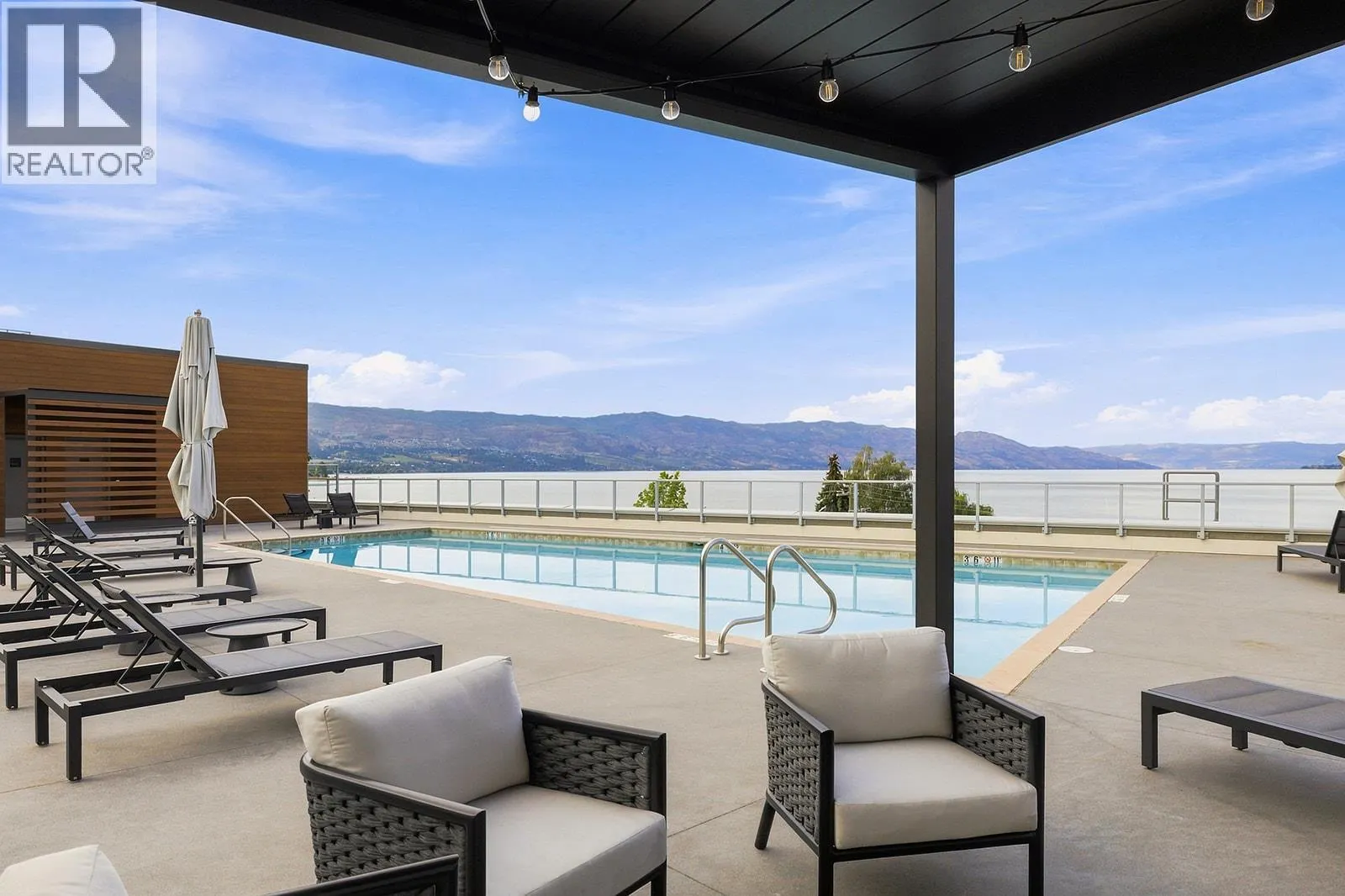 3300 Lakeshore Drive Unit# 1101