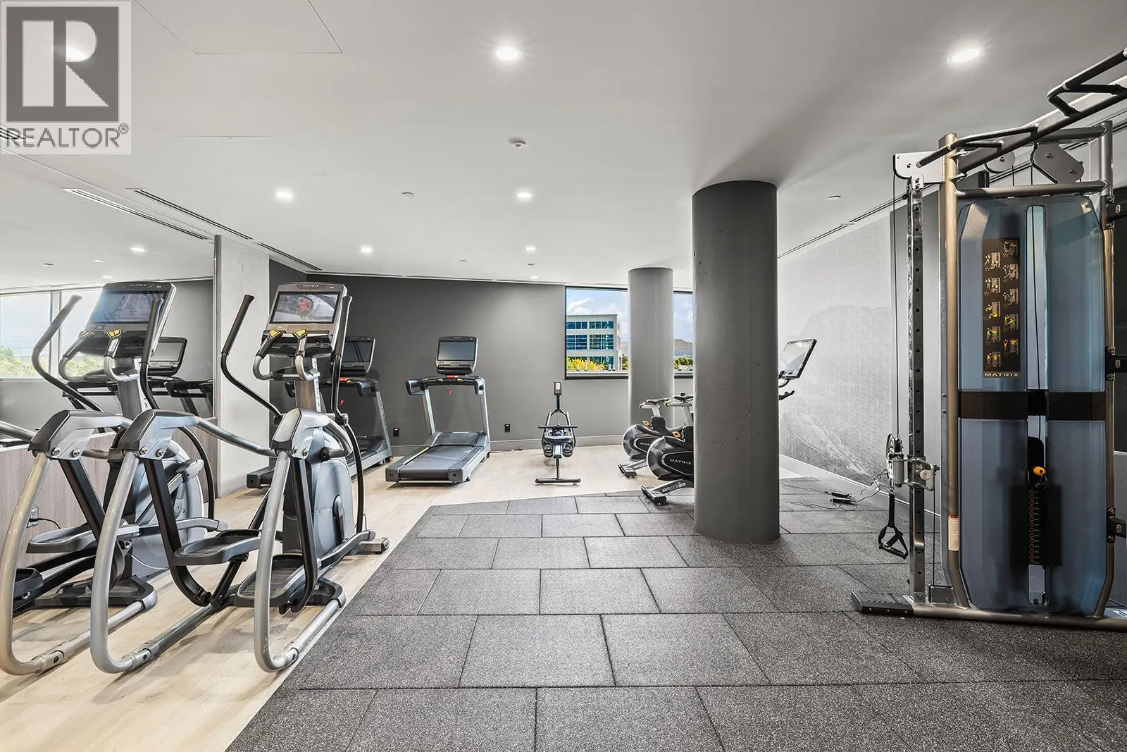 3300 Lakeshore Drive Unit# 1101