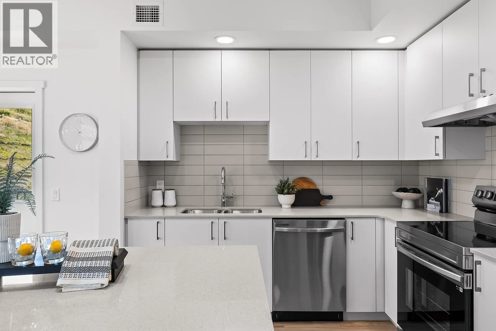 1057 Frost Road Unit# 218
