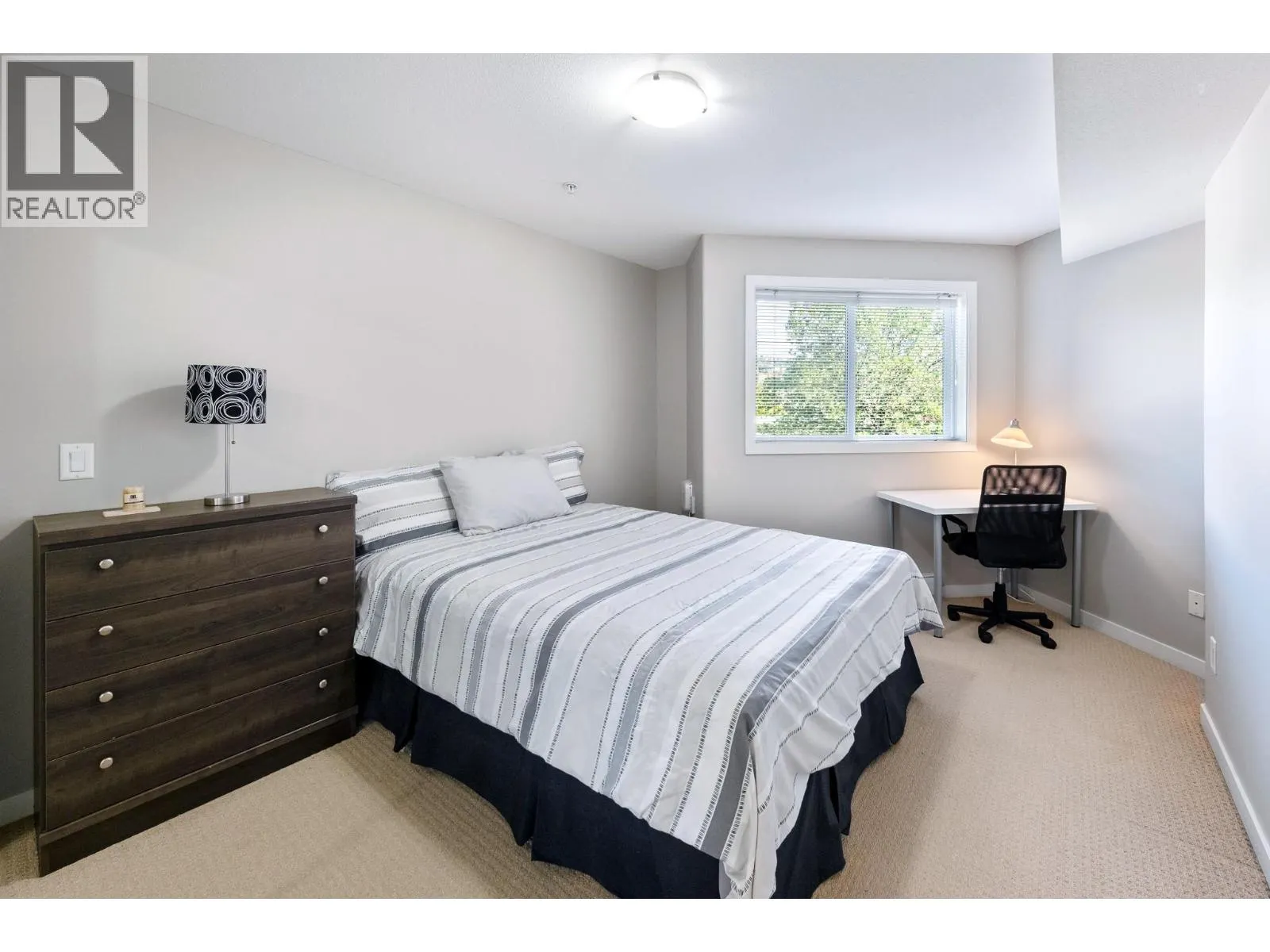 135 Ziprick Road Unit# 206