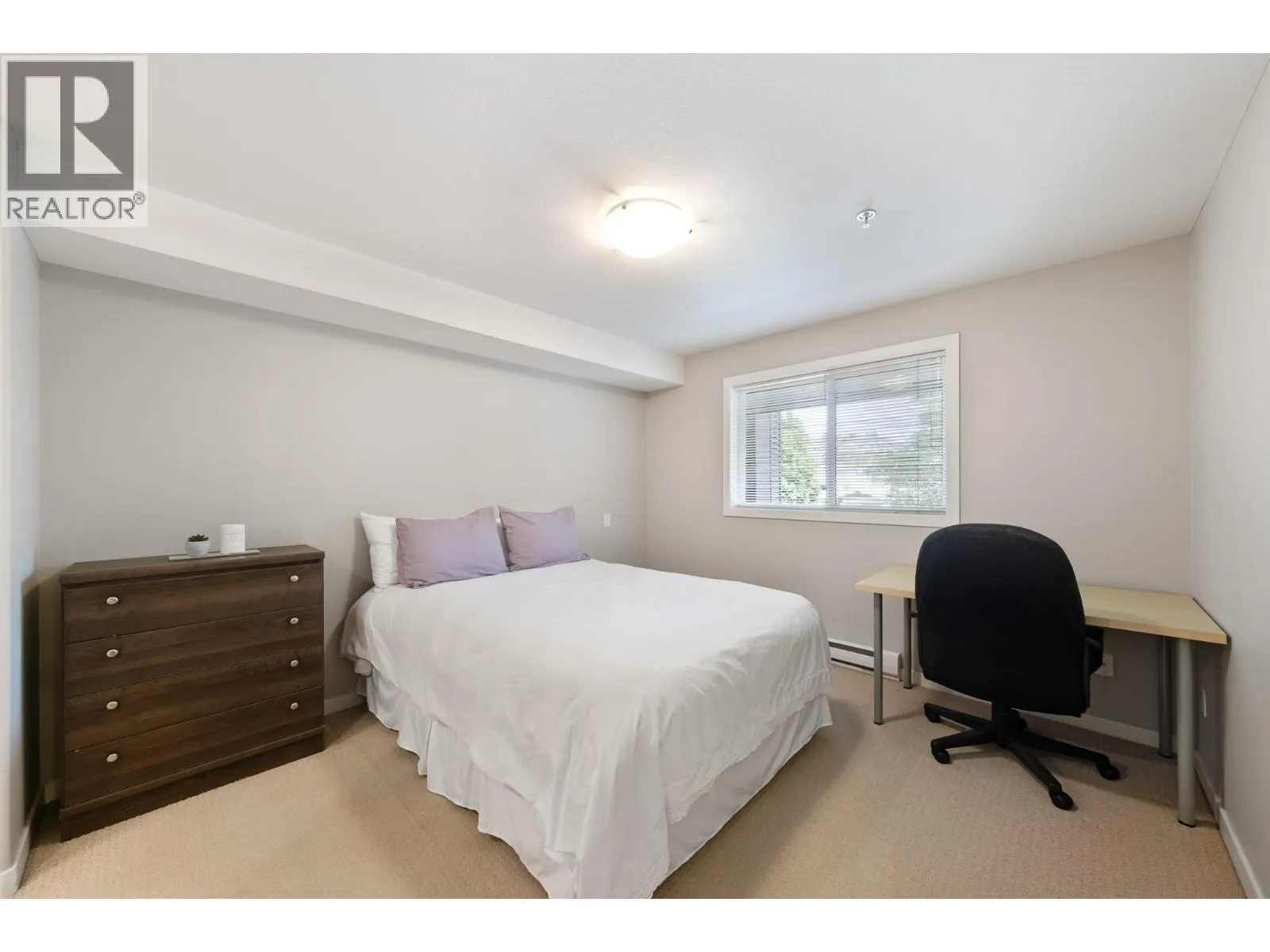 135 Ziprick Road Unit# 206