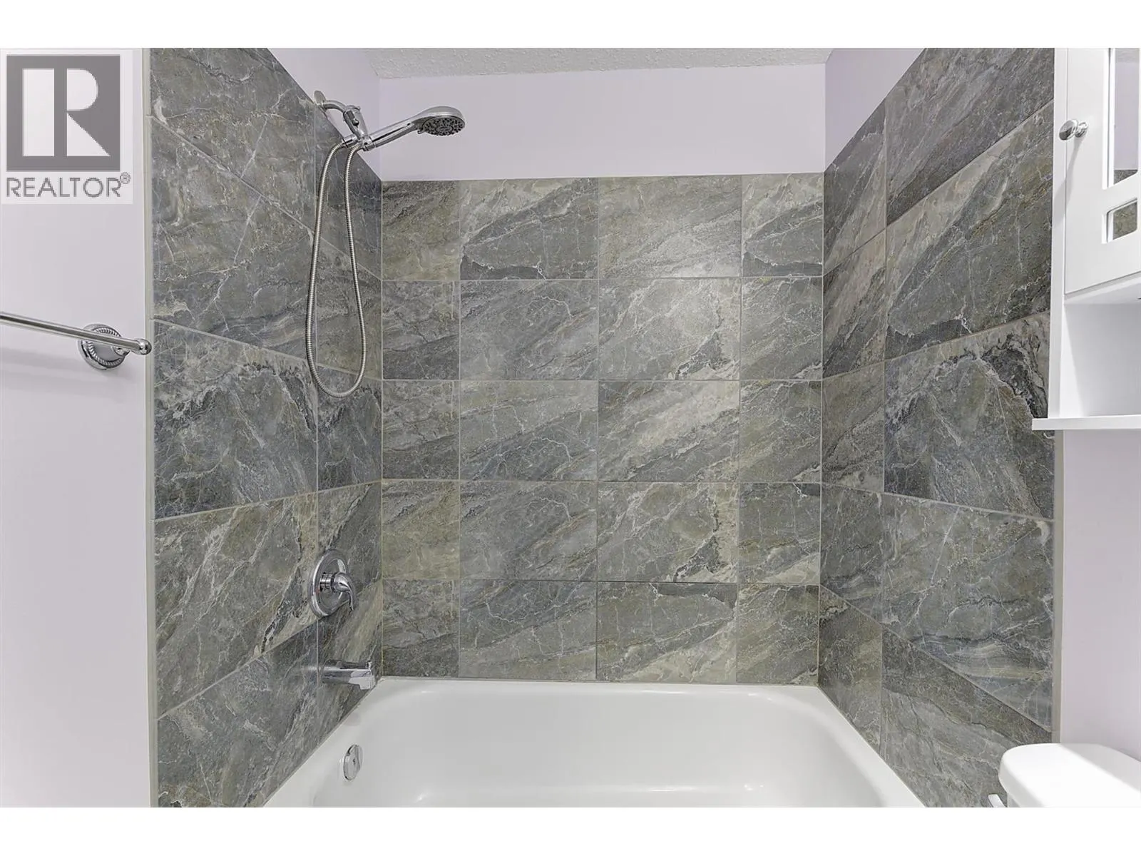 625 Rowcliffe Avenue Unit# 101