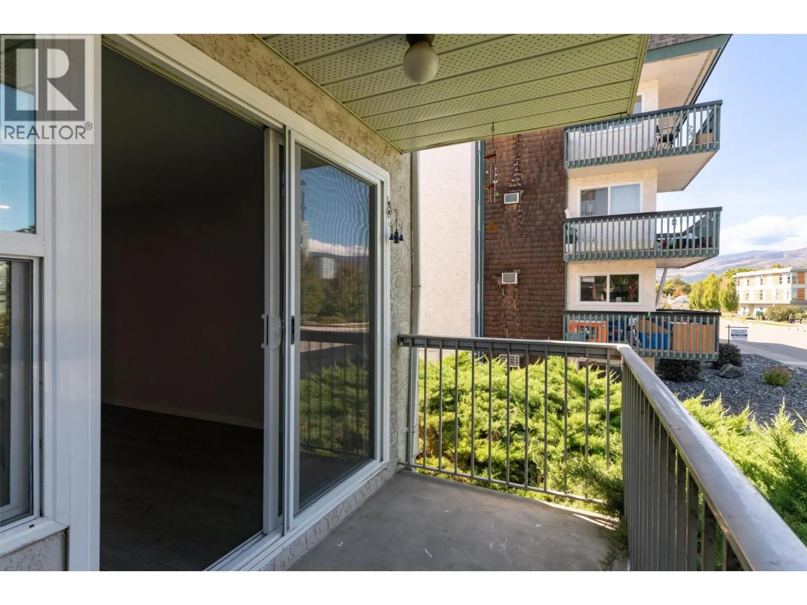 625 Rowcliffe Avenue Unit# 101