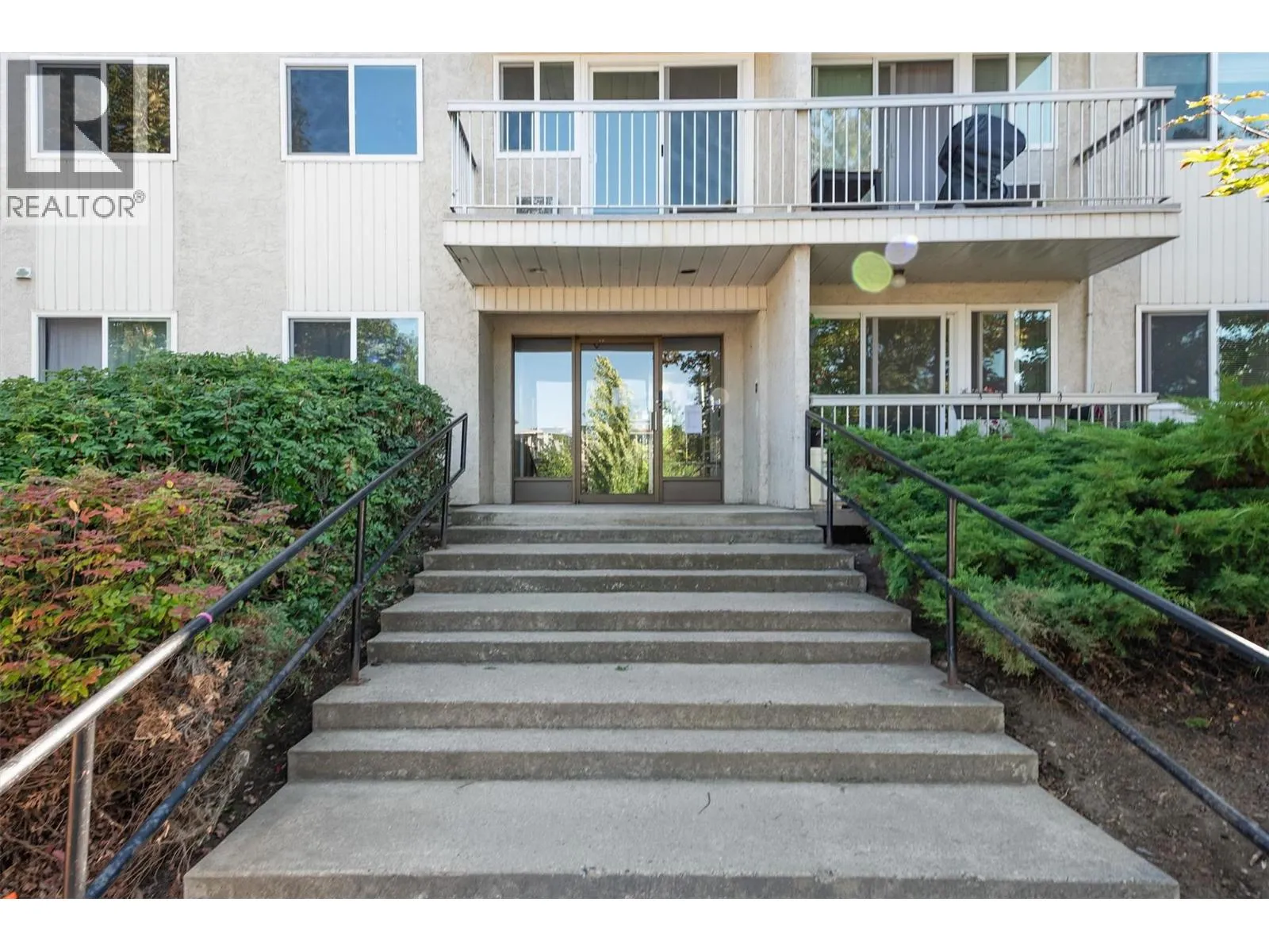 625 Rowcliffe Avenue Unit# 101