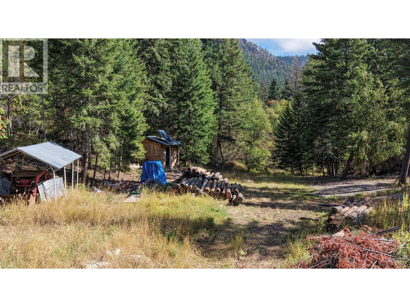1021 Creighton Valley Road