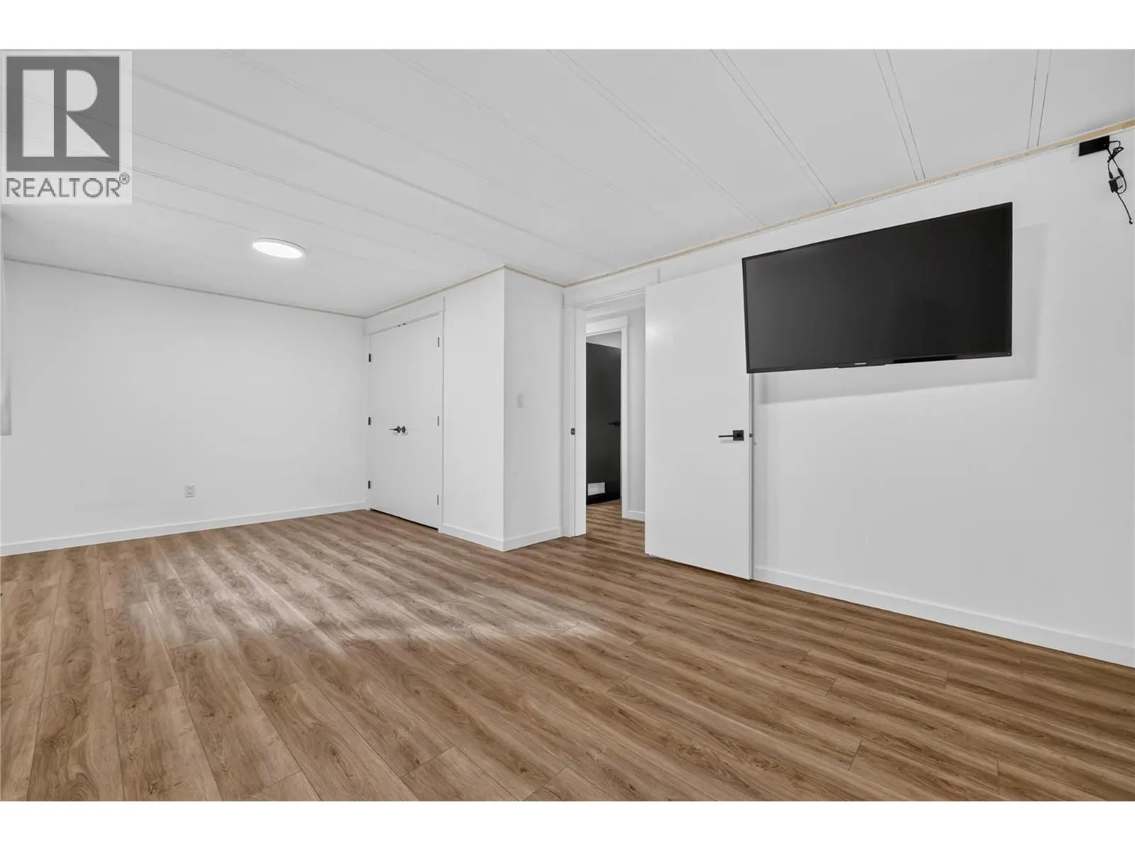 532 Guildford Court