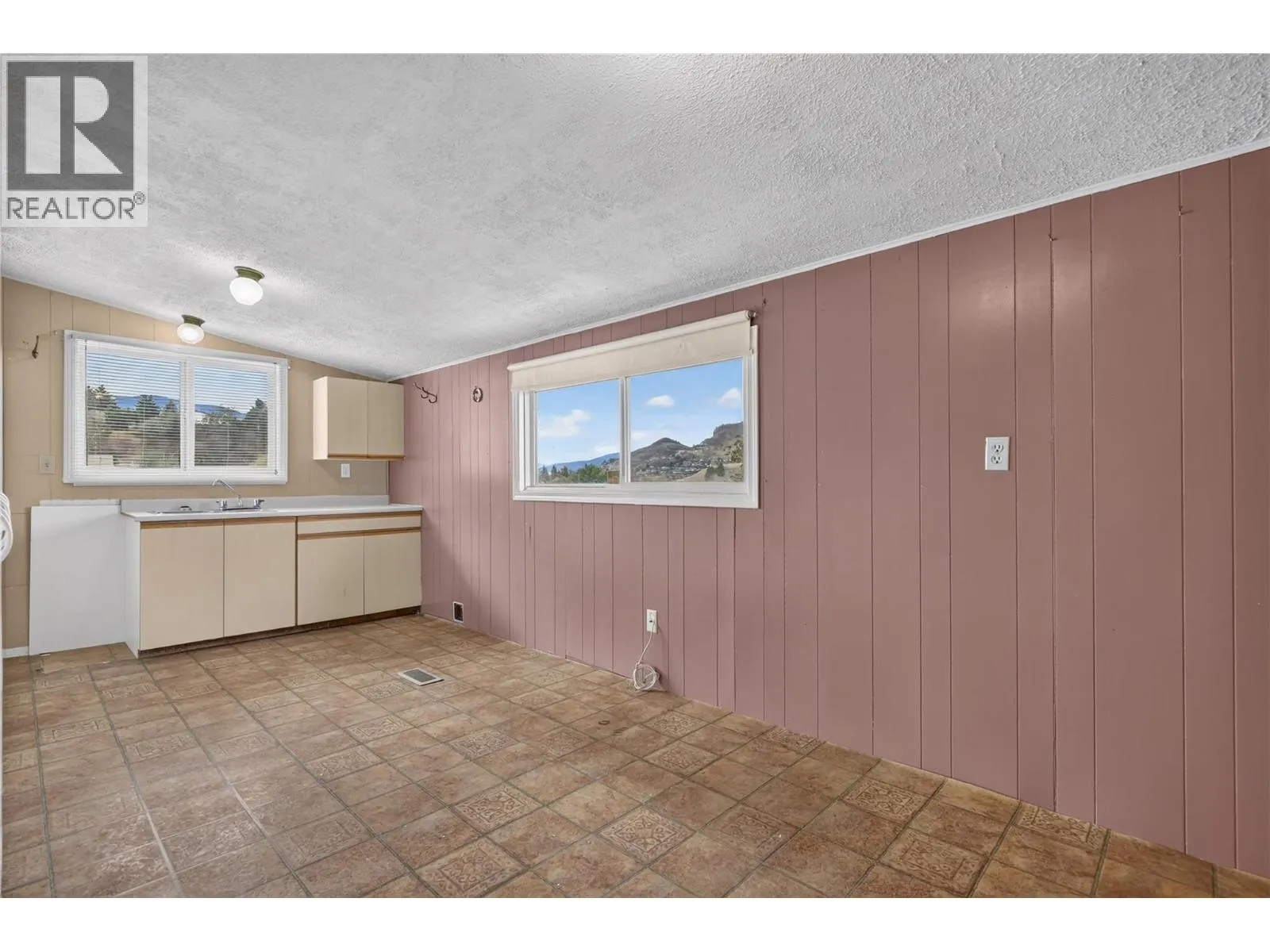 532 Guildford Court