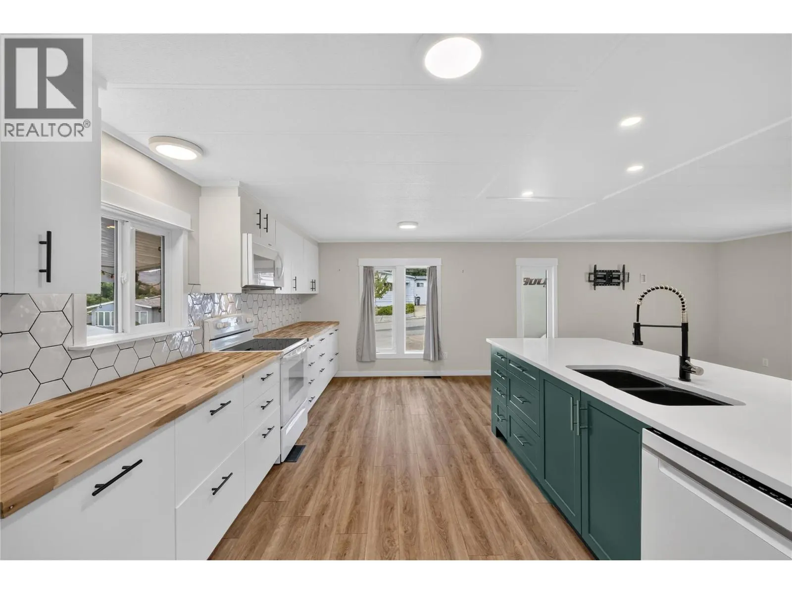 532 Guildford Court