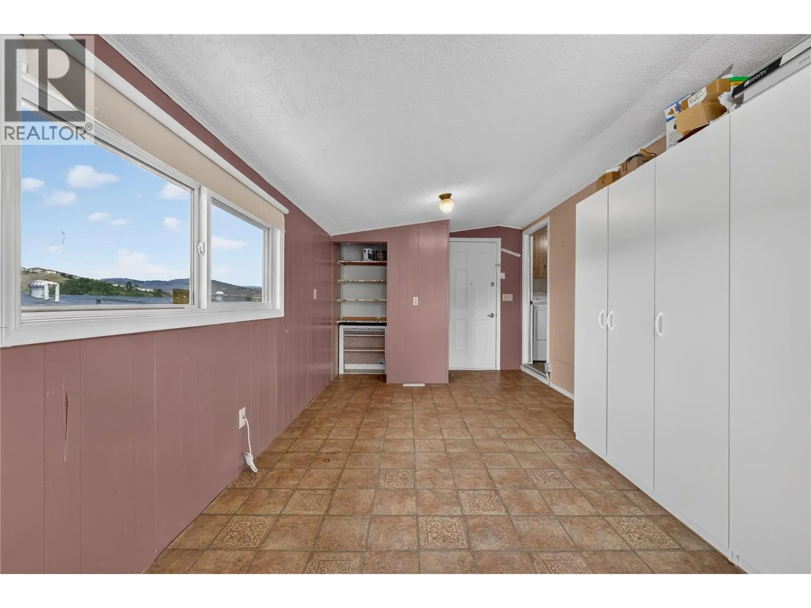532 Guildford Court