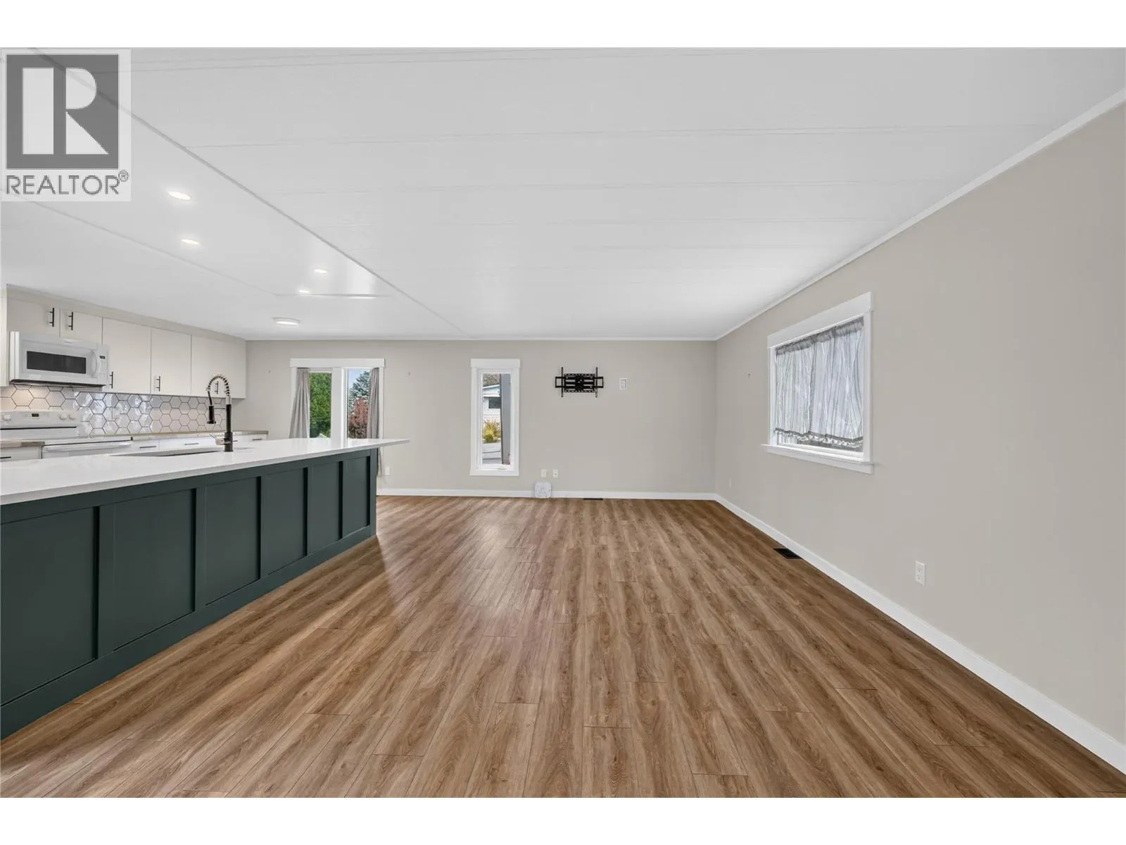 532 Guildford Court