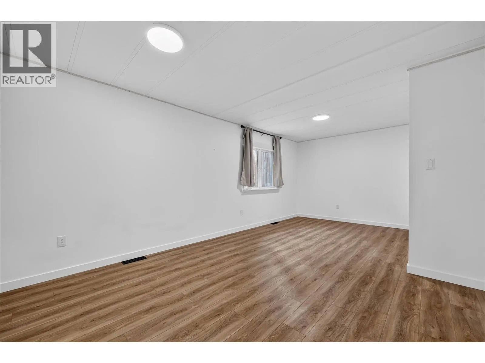 532 Guildford Court