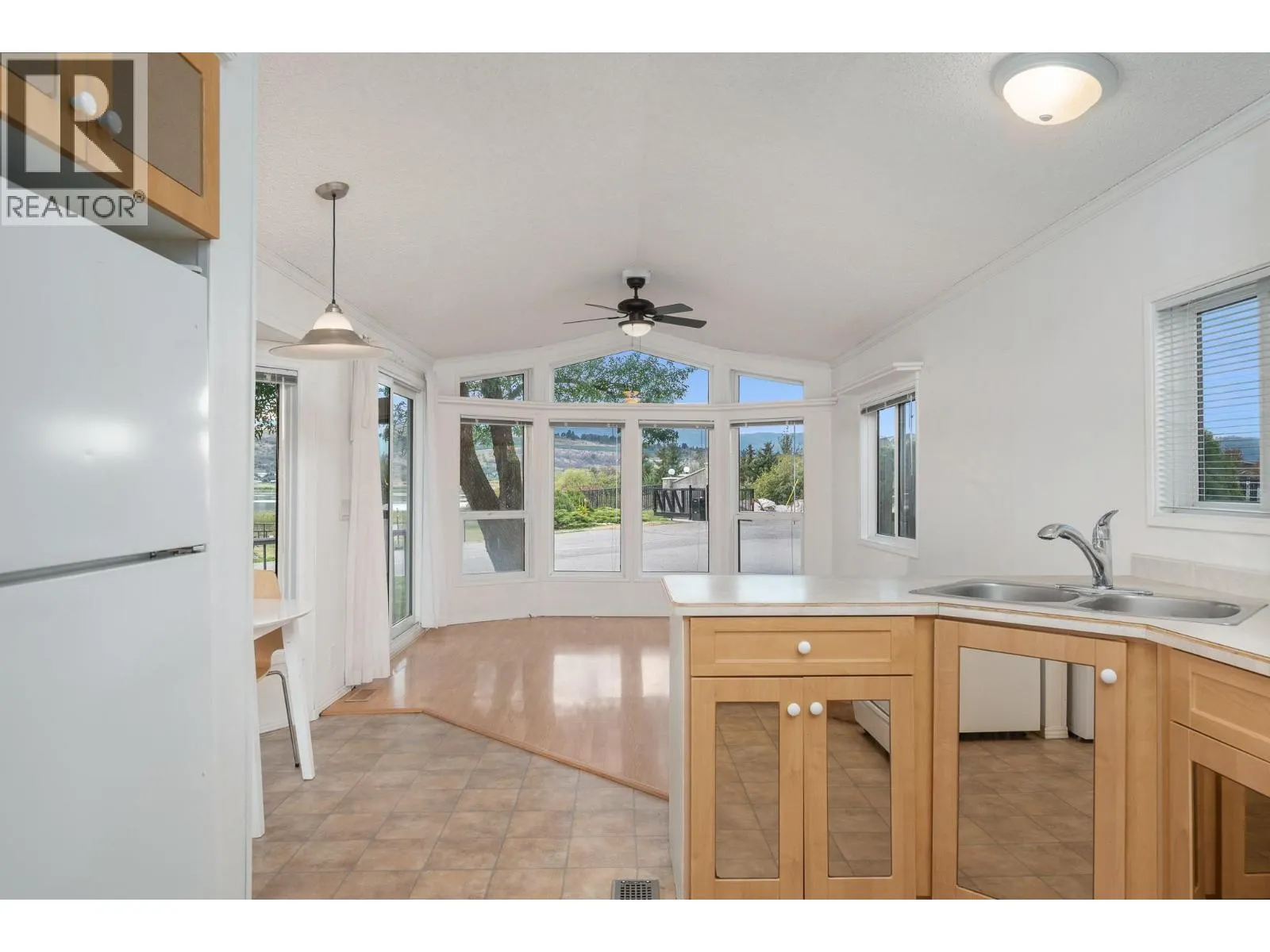 8000 Highland Road Unit# 98