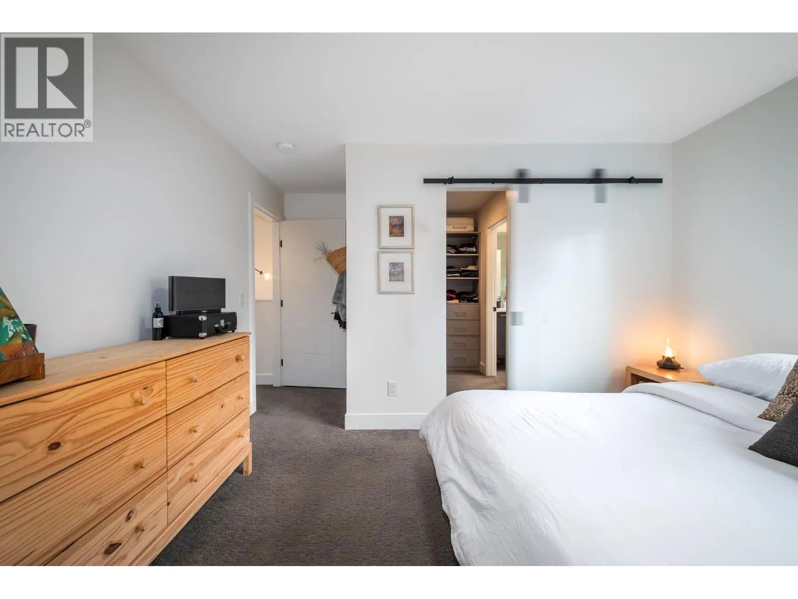 805 Burne Avenue Unit# 4
