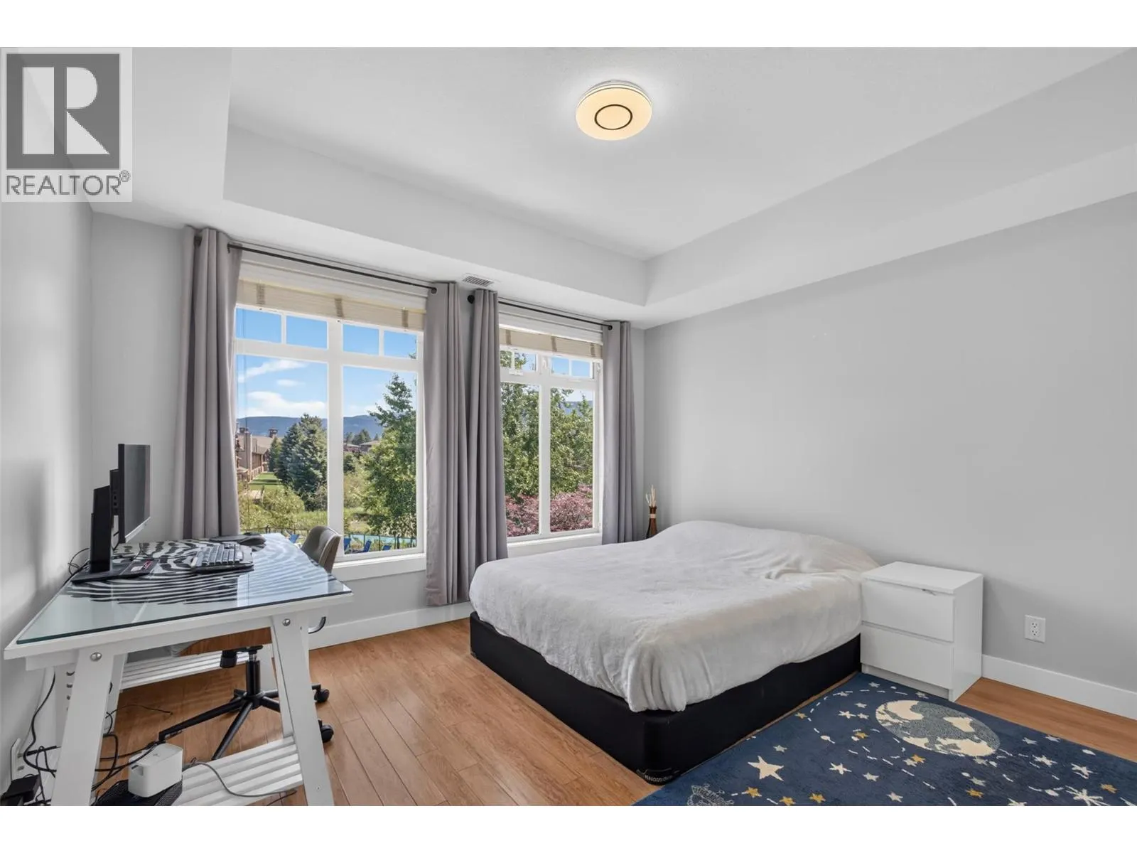 2551 Shoreline Drive Unit# 208