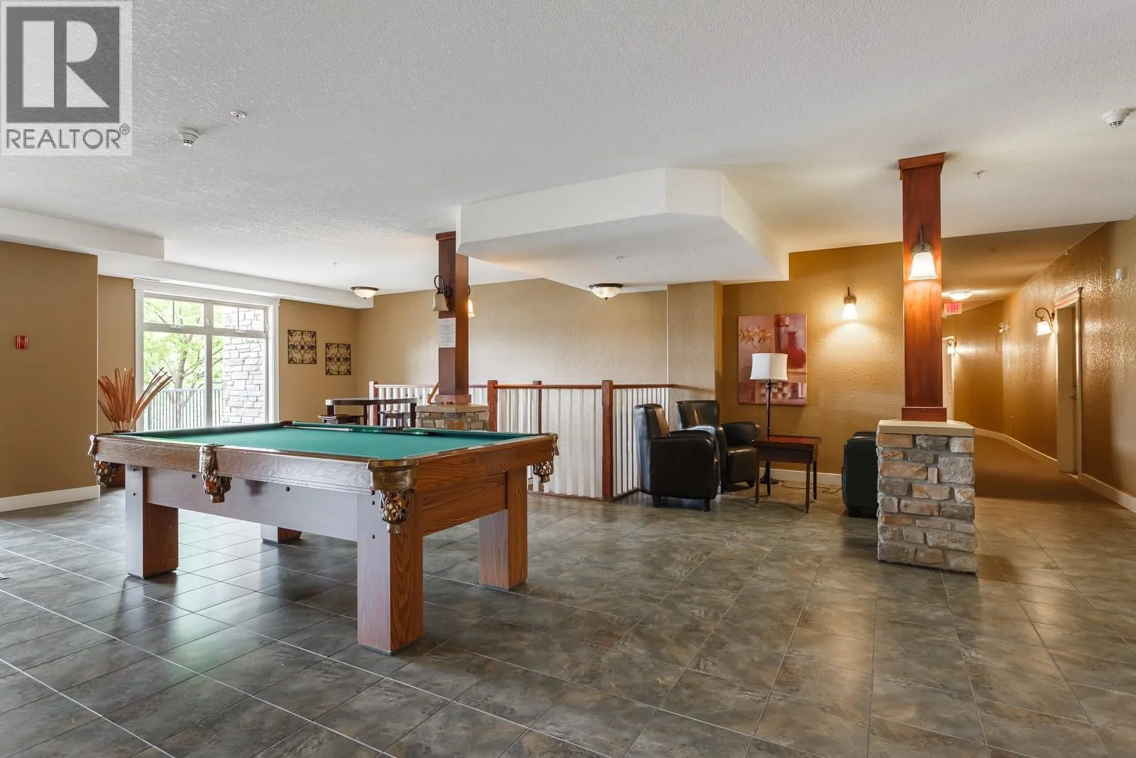 2551 Shoreline Drive Unit# 208