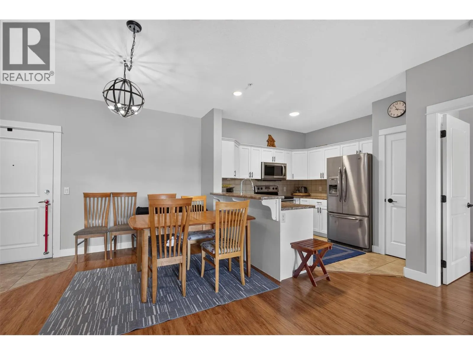 2551 Shoreline Drive Unit# 208