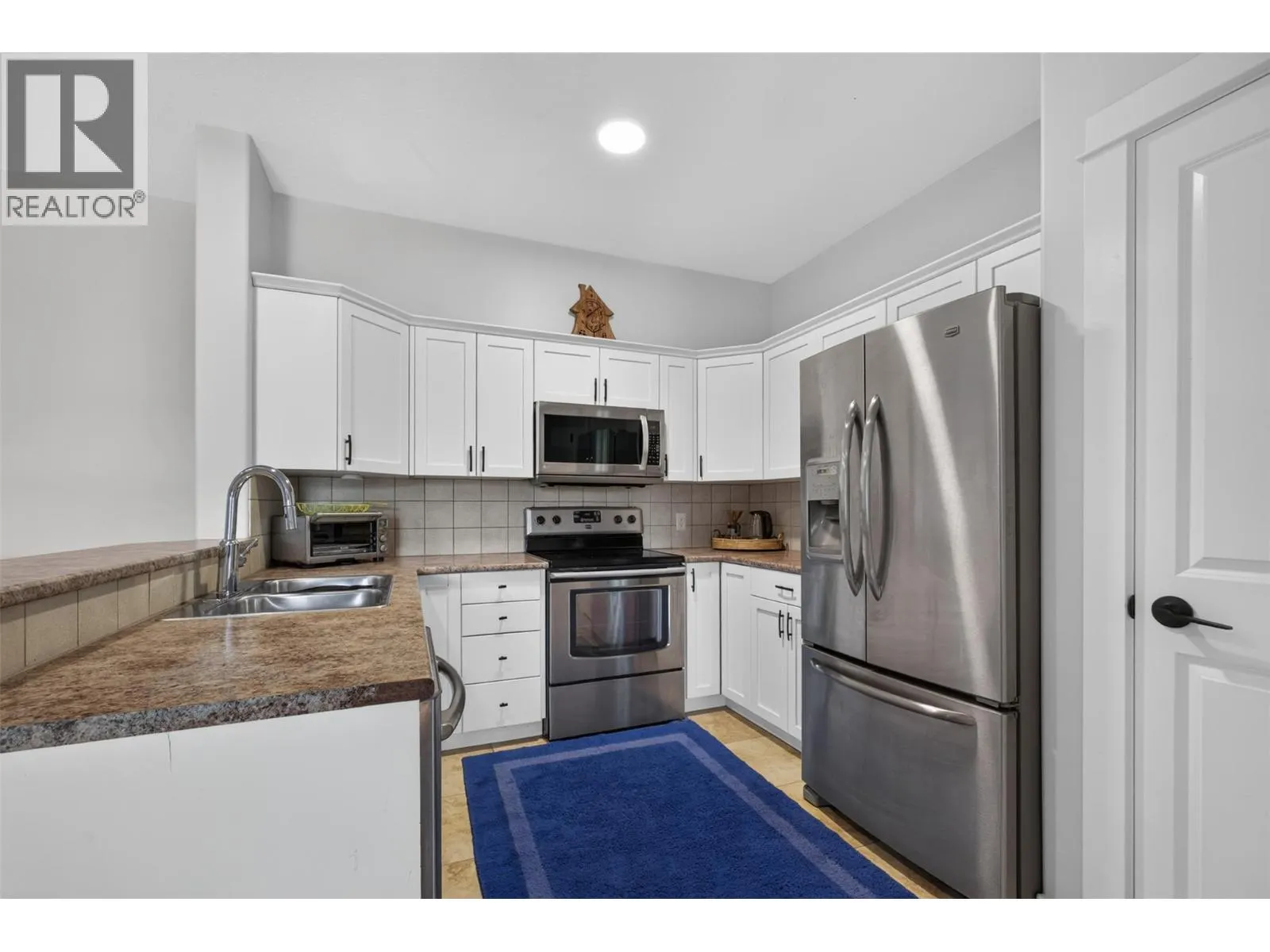 2551 Shoreline Drive Unit# 208