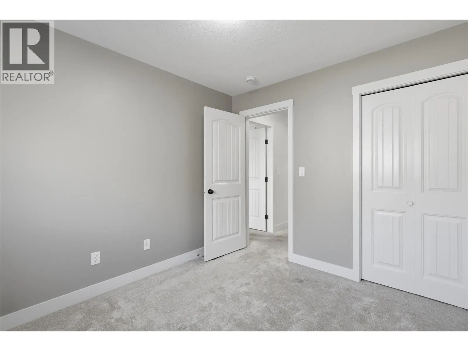 1885 Grasslands Boulevard Unit# 19