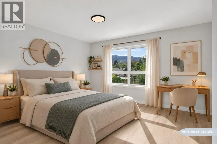 424 Bennett Avenue Unit# 104