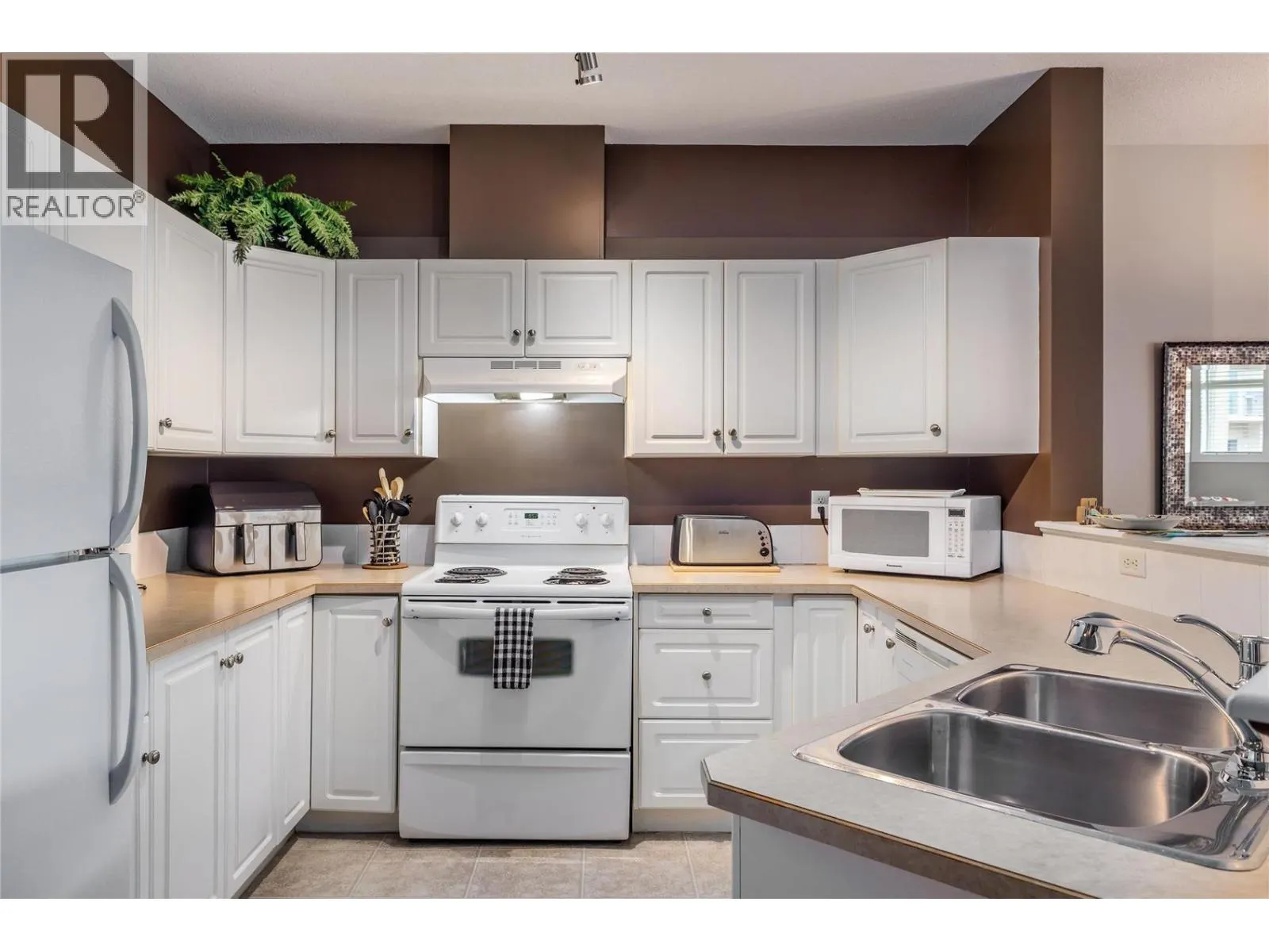 1088 Sunset Drive Unit# 540