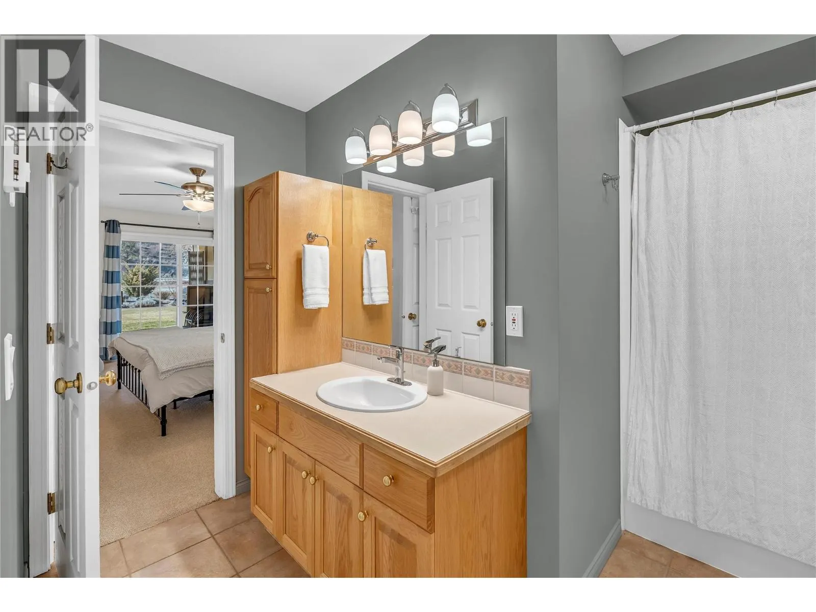750 Railway Lane Unit# 15