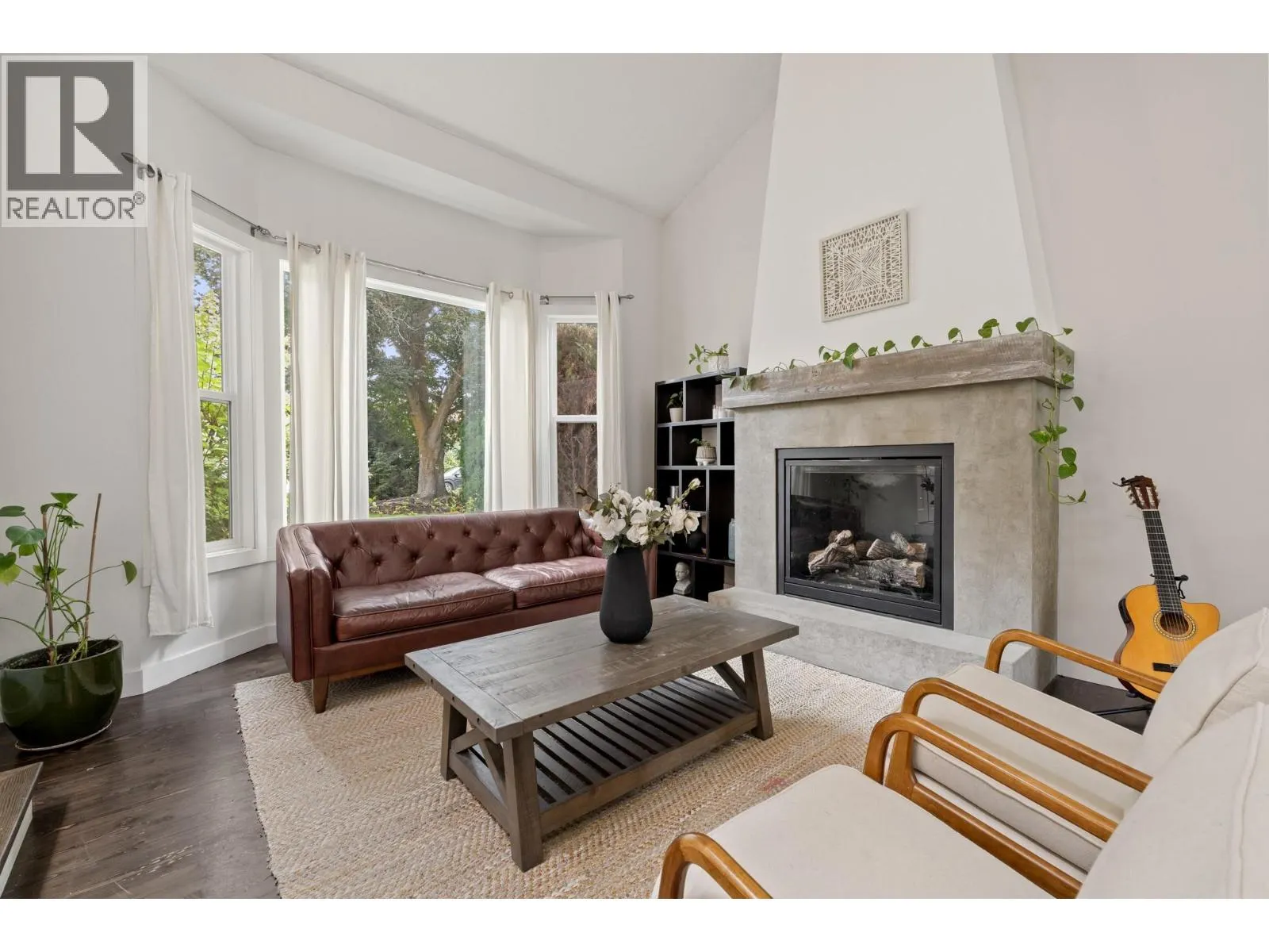 4338 Dunvegan Court