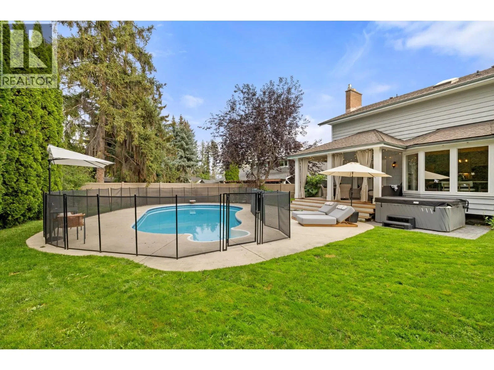 4338 Dunvegan Court