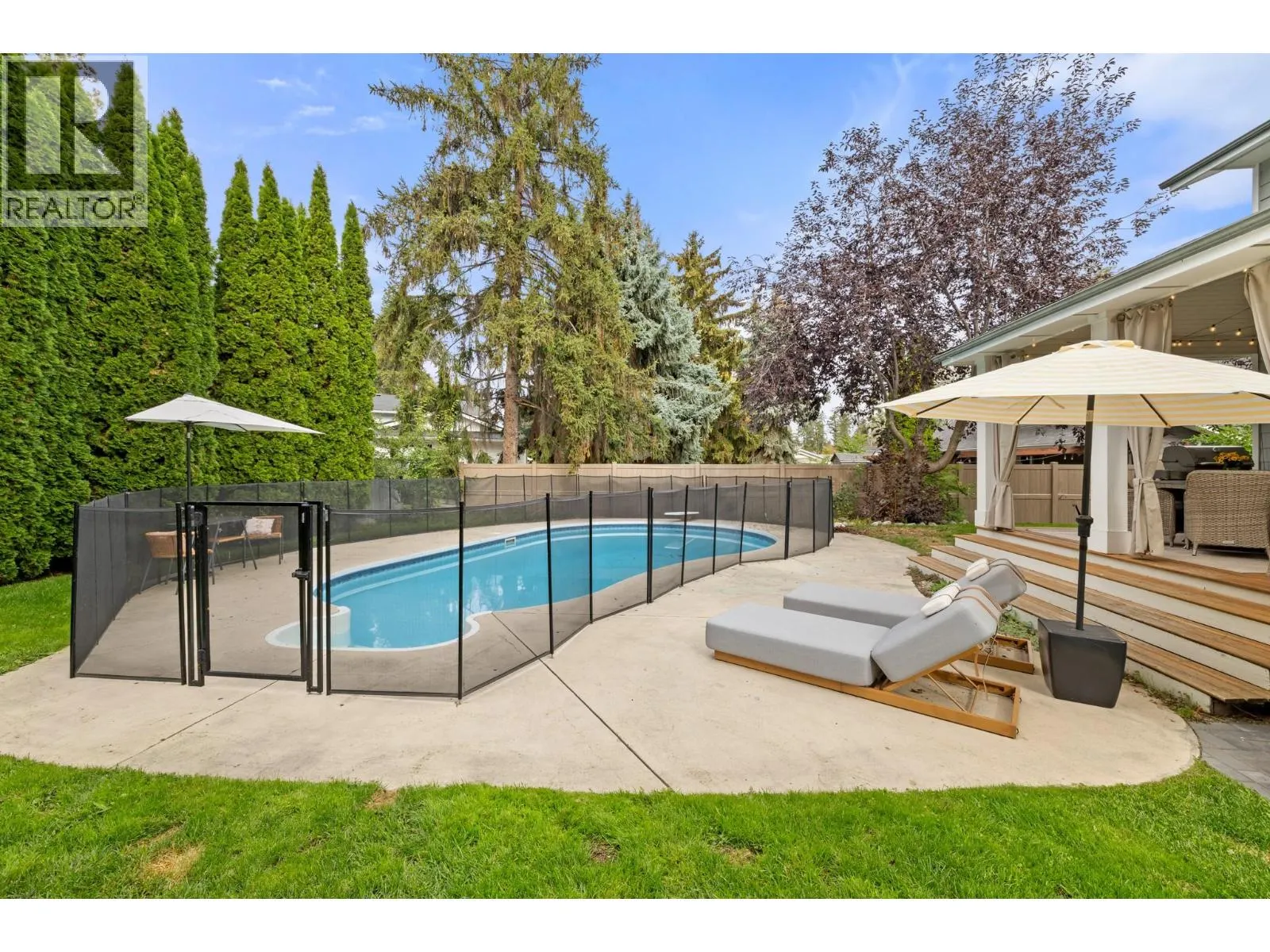 4338 Dunvegan Court