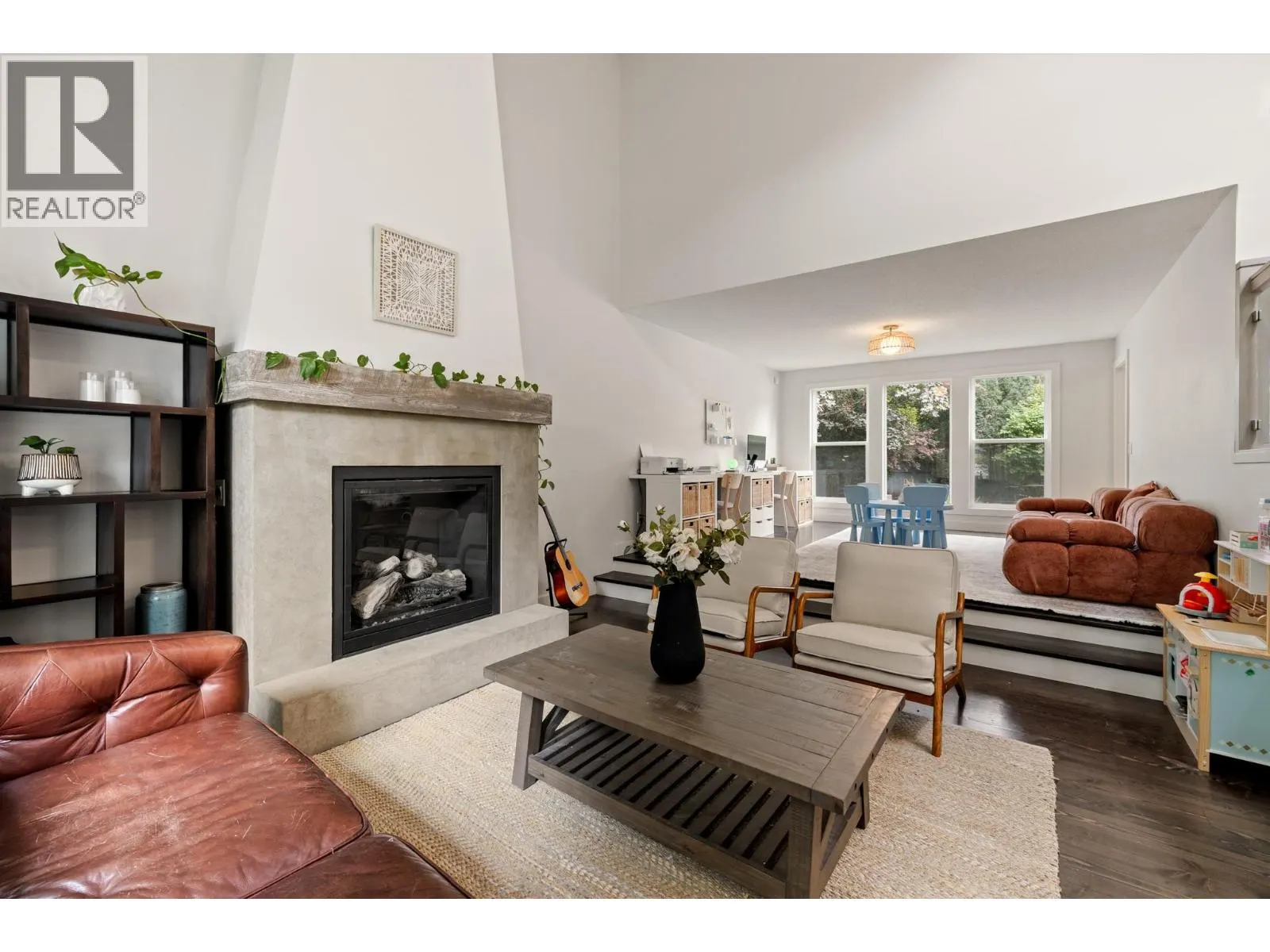 4338 Dunvegan Court