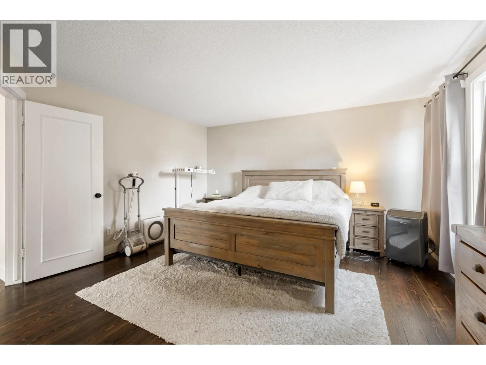 4338 Dunvegan Court