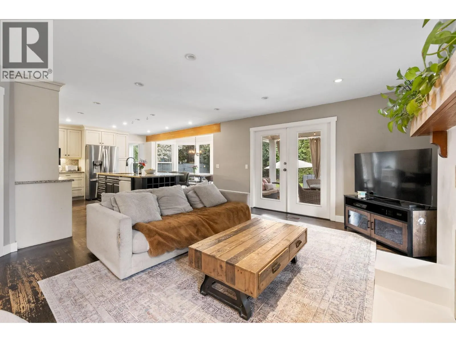 4338 Dunvegan Court