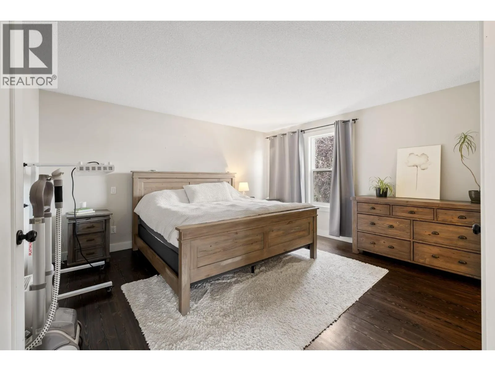 4338 Dunvegan Court