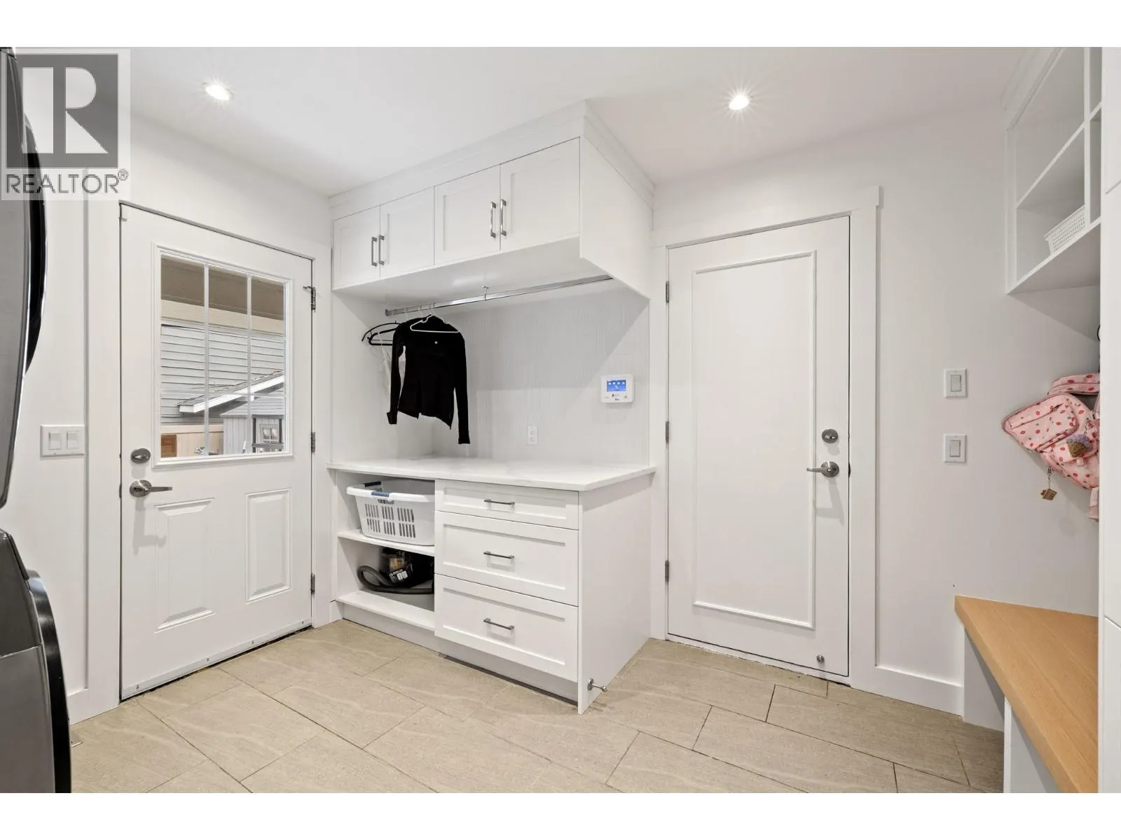 4338 Dunvegan Court
