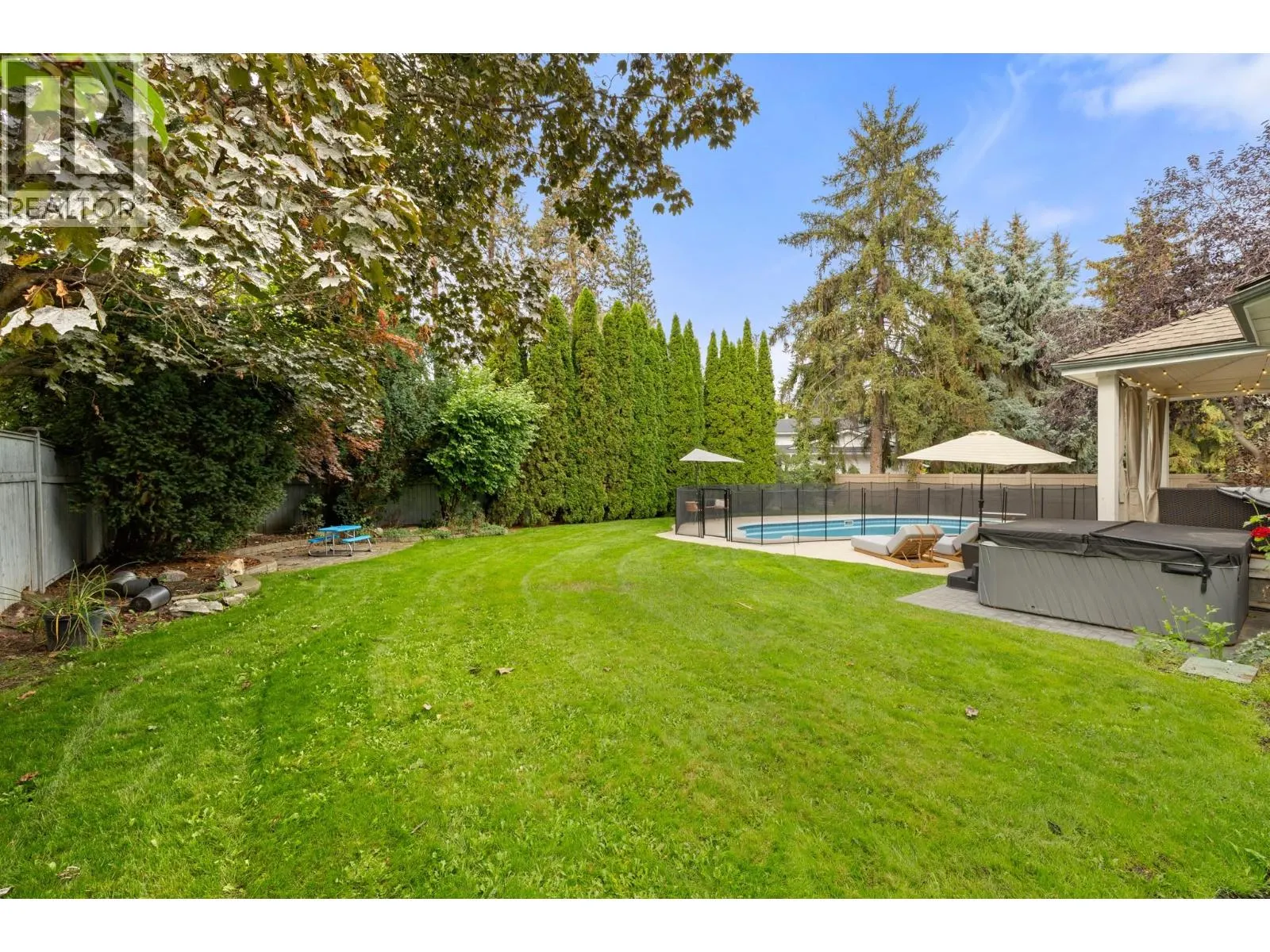 4338 Dunvegan Court
