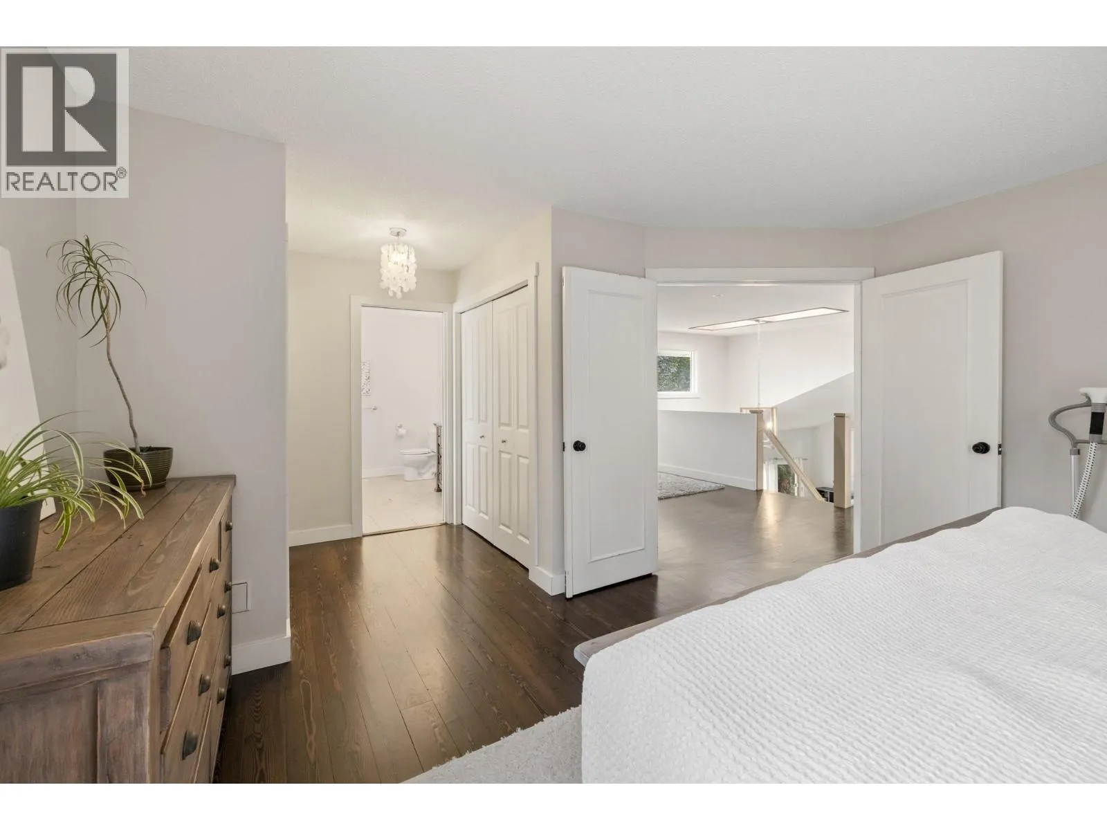 4338 Dunvegan Court
