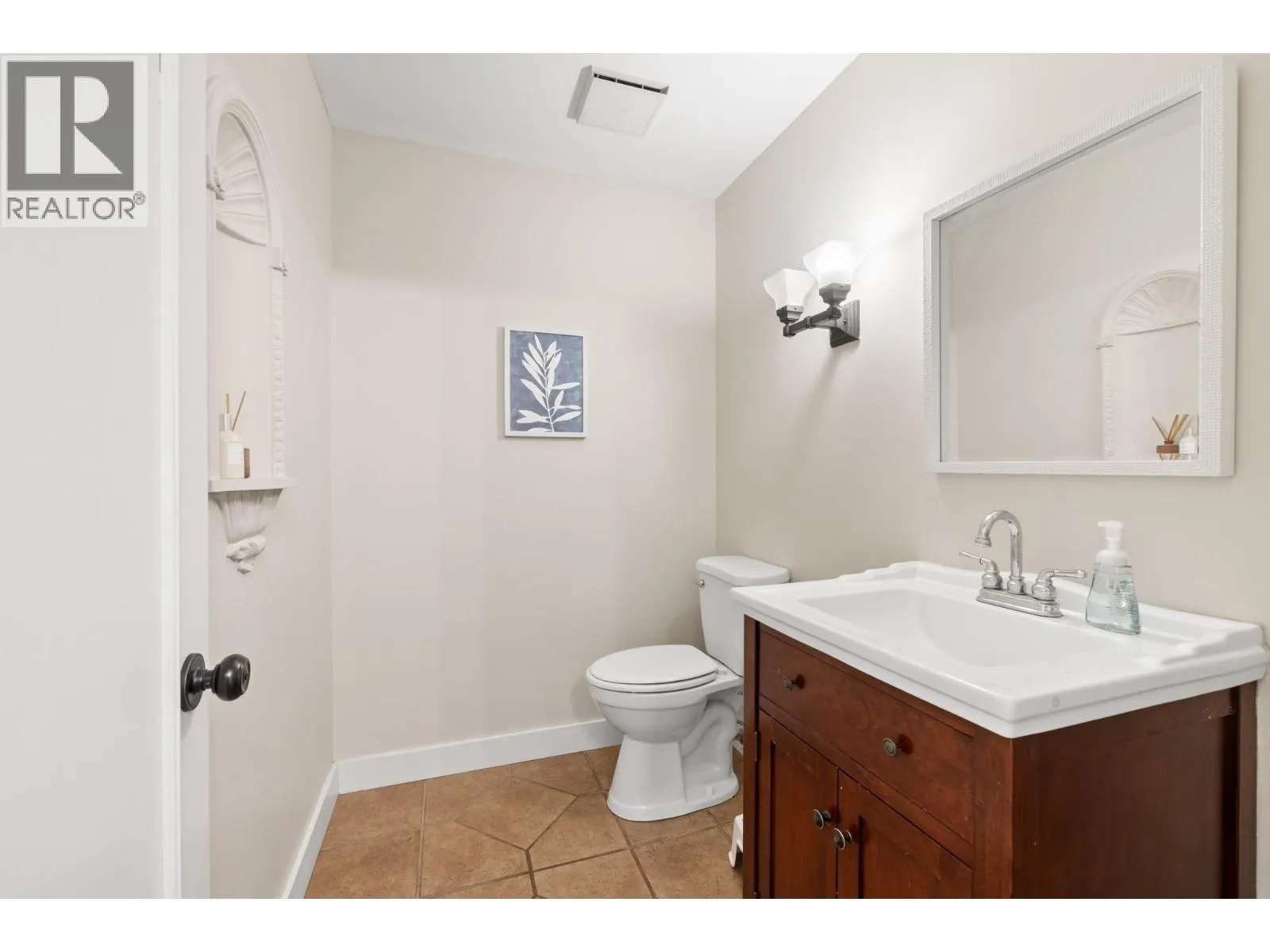 4338 Dunvegan Court