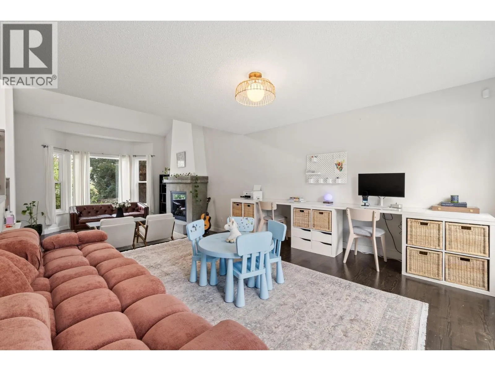 4338 Dunvegan Court