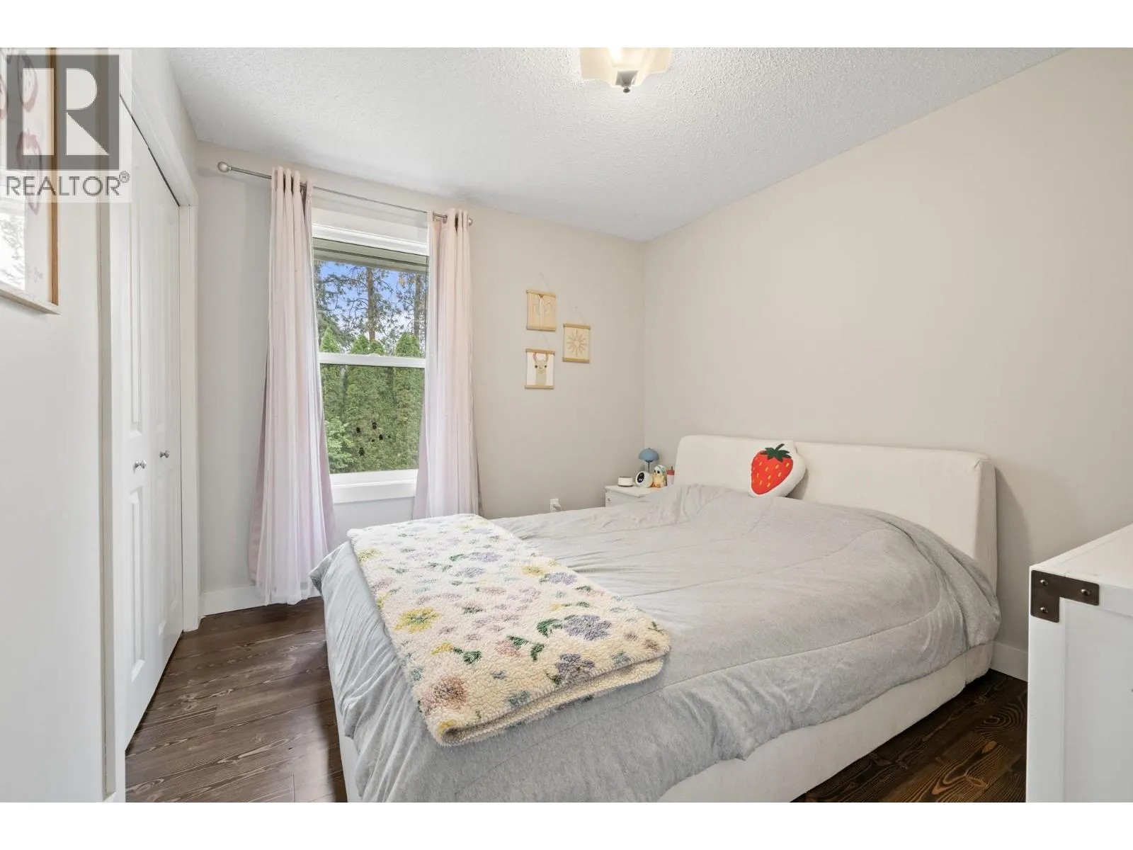 4338 Dunvegan Court