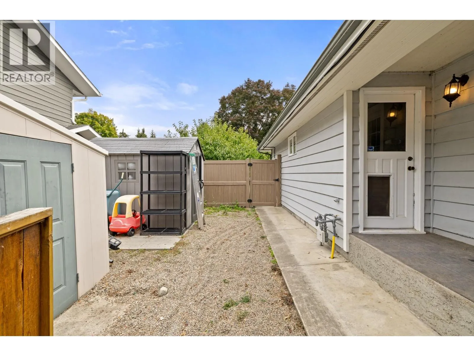 4338 Dunvegan Court
