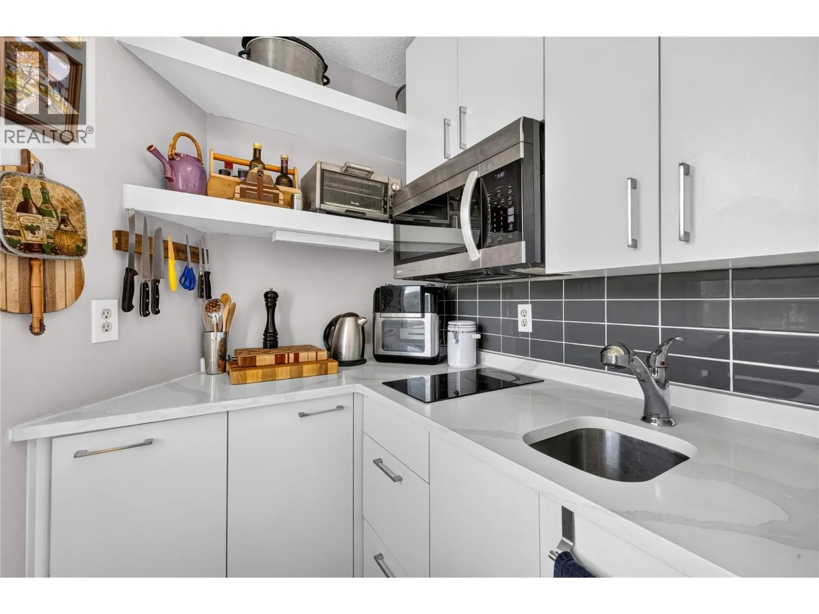803 Fairview Road Unit# 301