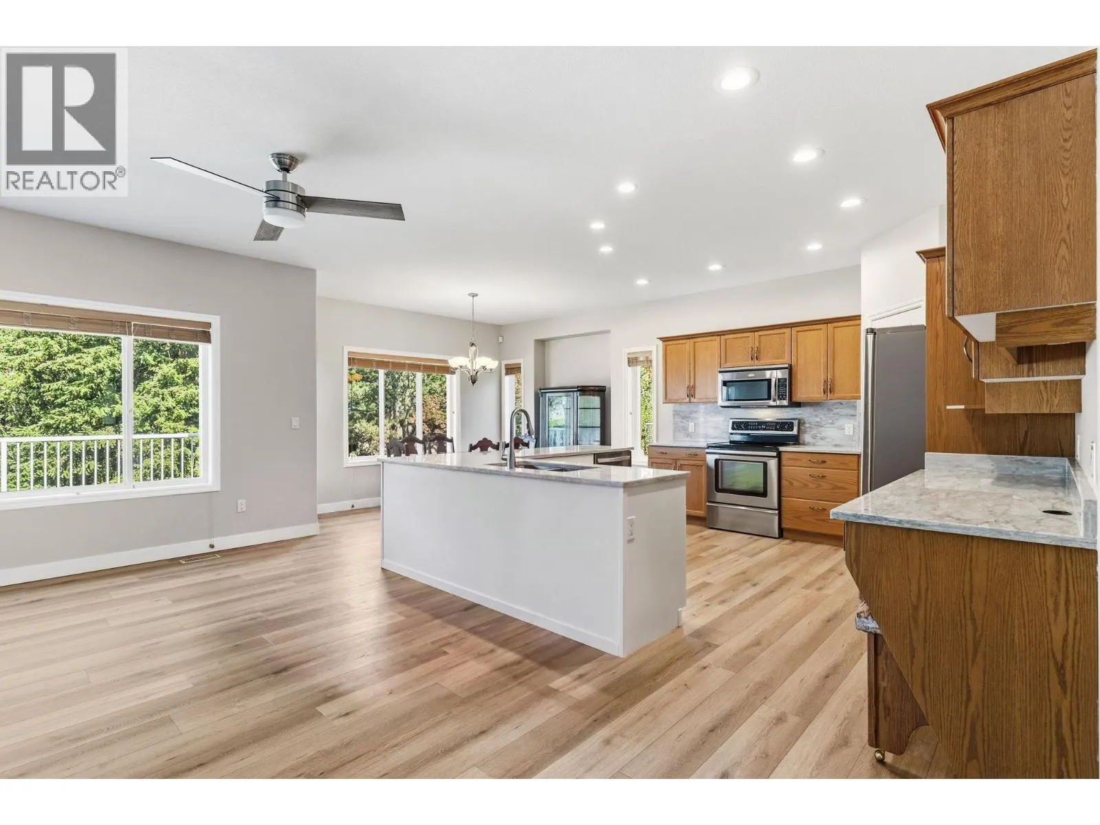 416 Quilchena Drive