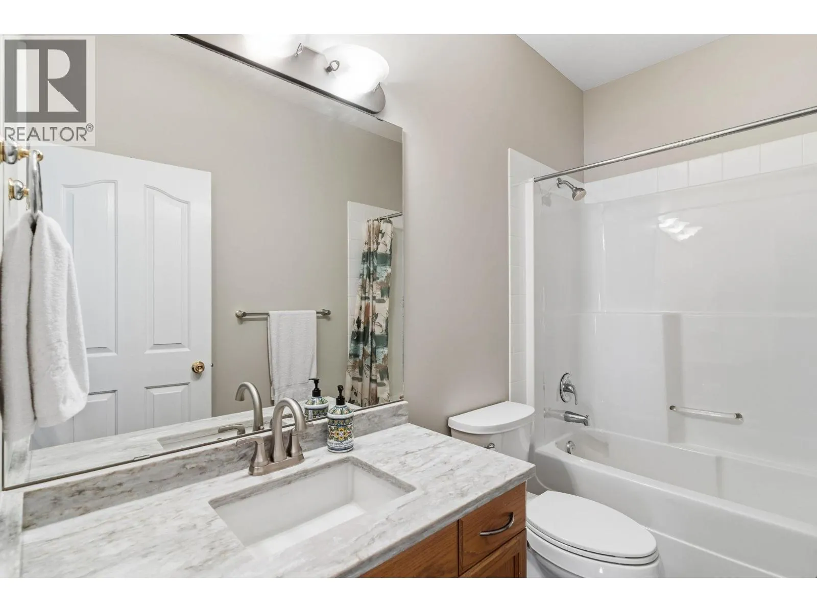 416 Quilchena Drive