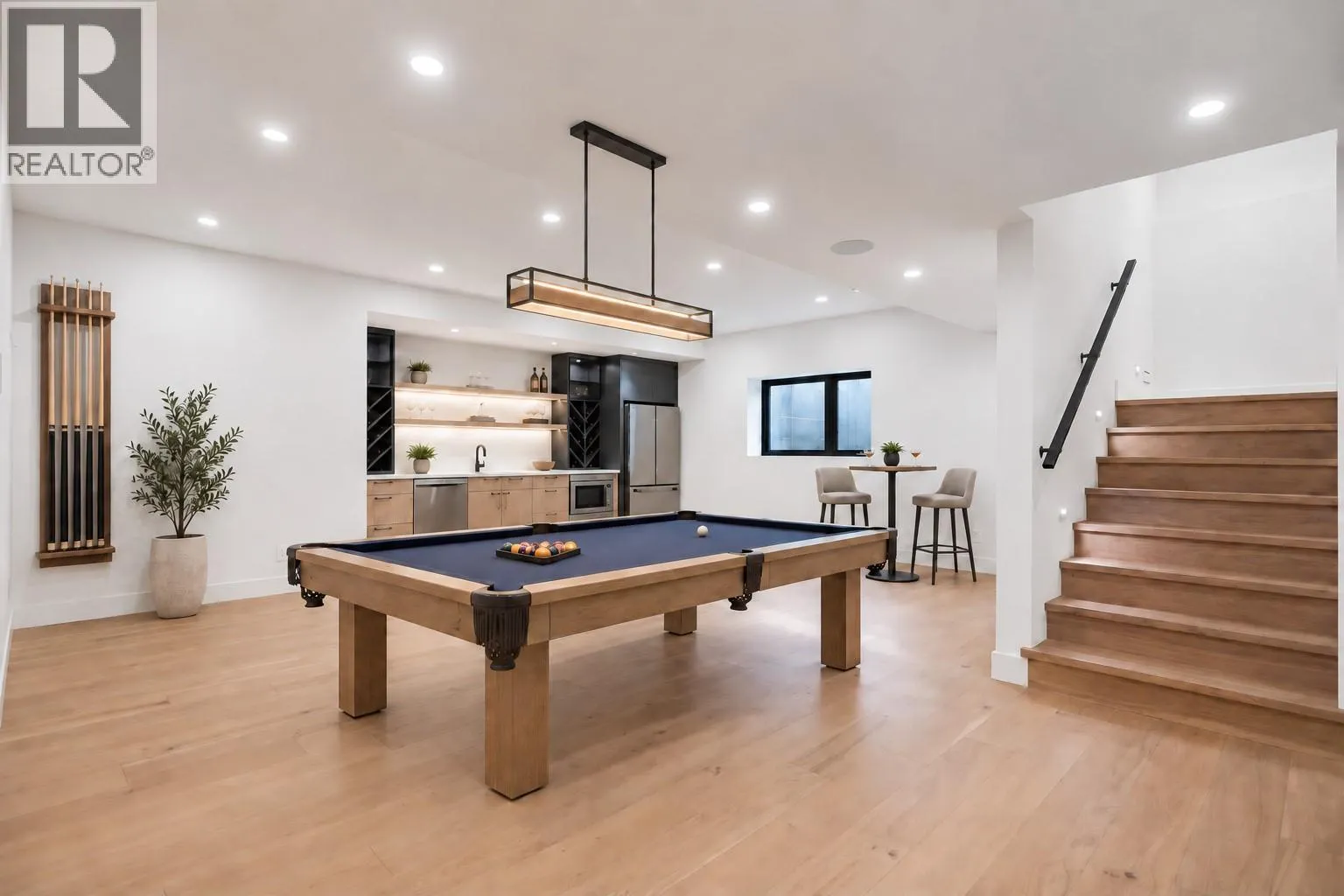 5533 Foothill Court