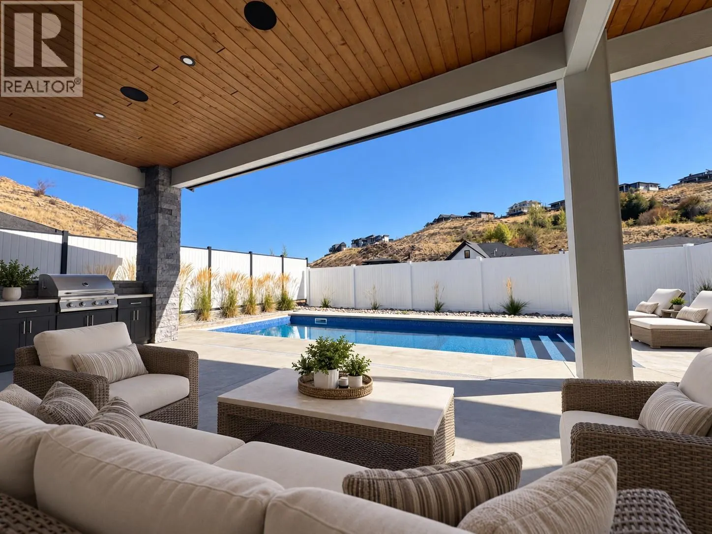 5533 Foothill Court