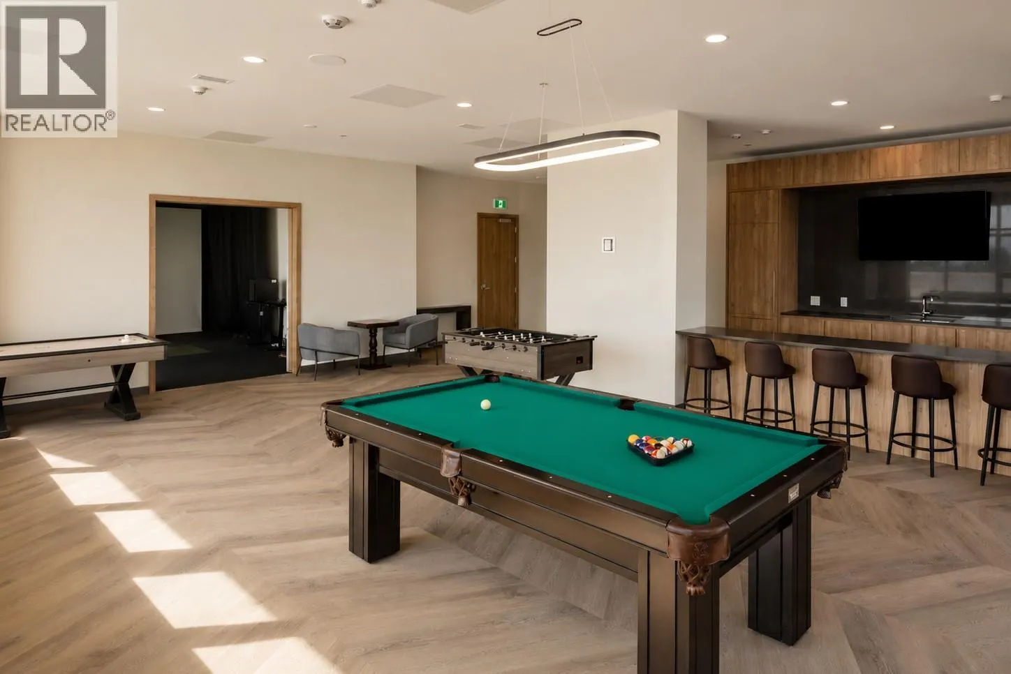 238 Leon Avenue Unit# 1901