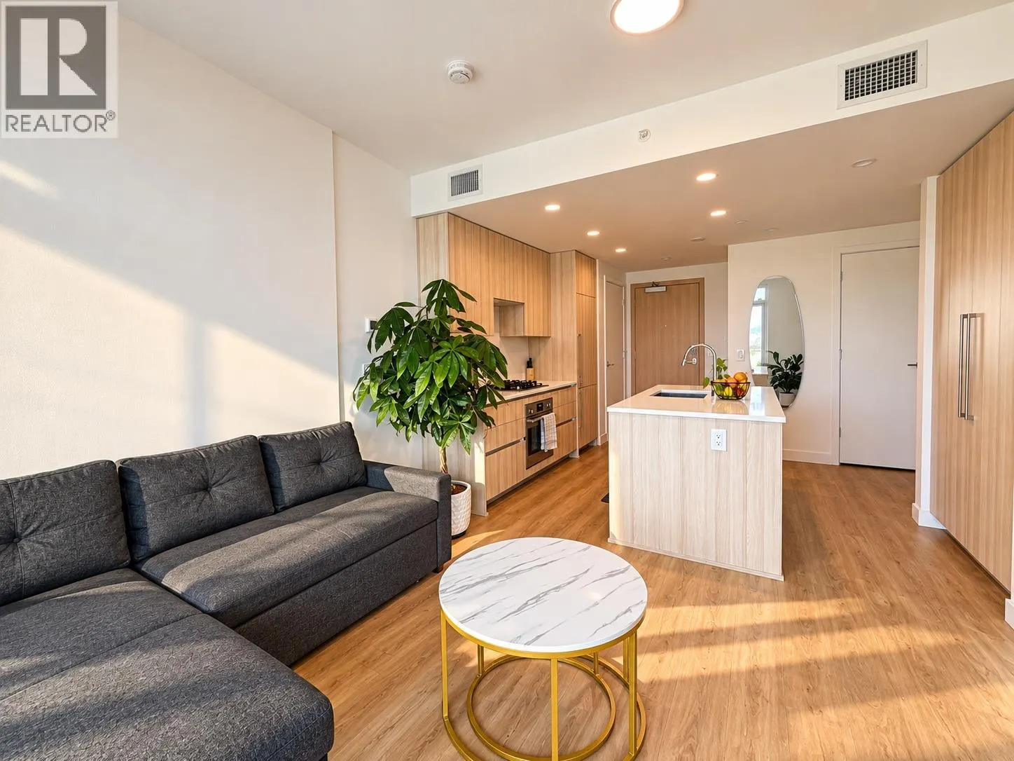 238 Leon Avenue Unit# 1901